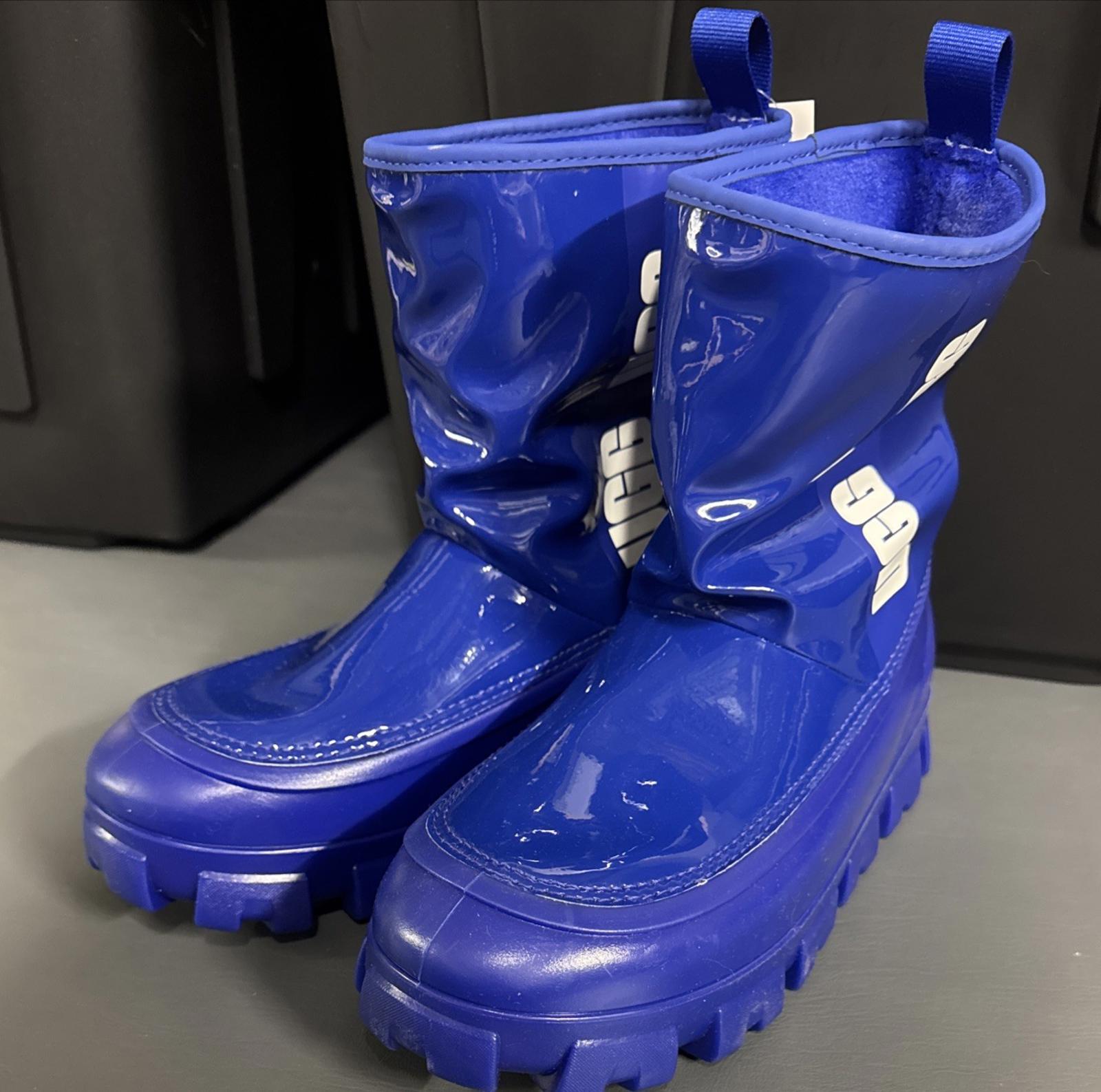 NEW! UGG CLASSIC BRELLAH 1144059 MINI Blue WOMEN'S SIZE US 8