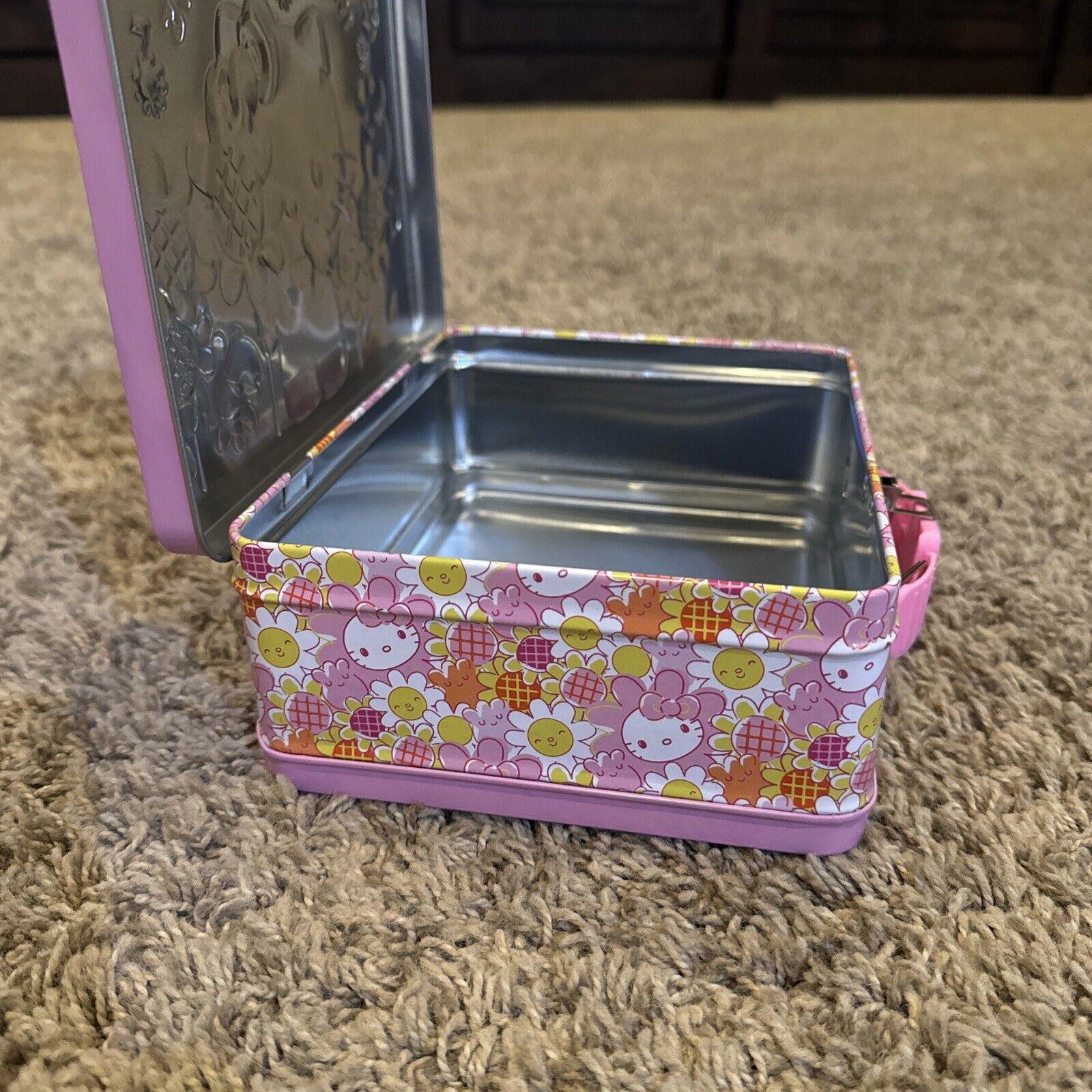 New Sanrio Hello Kitty Cafe Tin Metal Lunch Box Collectable
