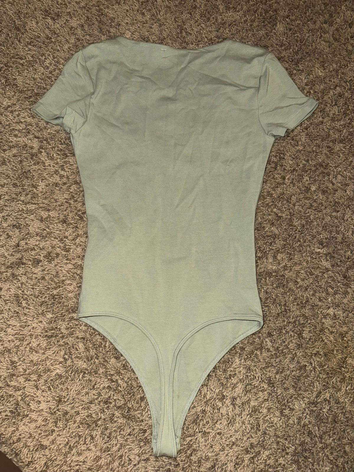 NWOT Abercrombie & Fitch Short-Sleeve Cotton-Blend Seamless Fabric Bodysuit XS
