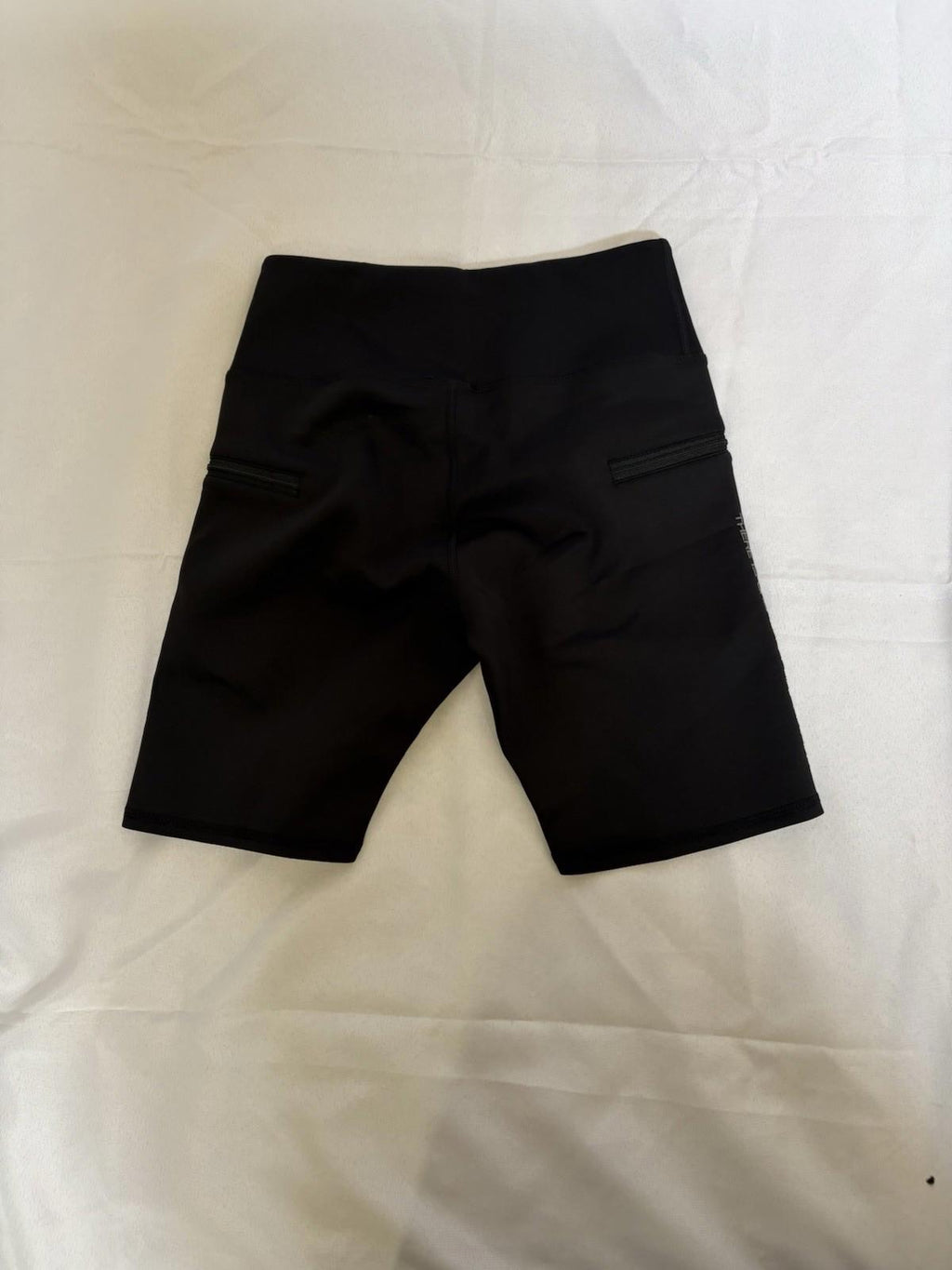 NEW - ACTIVELY BLACK womens bike shorts size SM black stretch gym active NWT