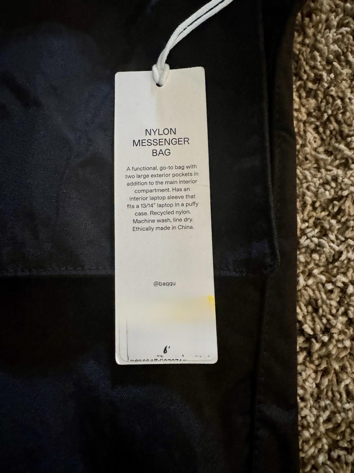 NWT BAGGU Black Messenger Bag: NEW! Sold out online!