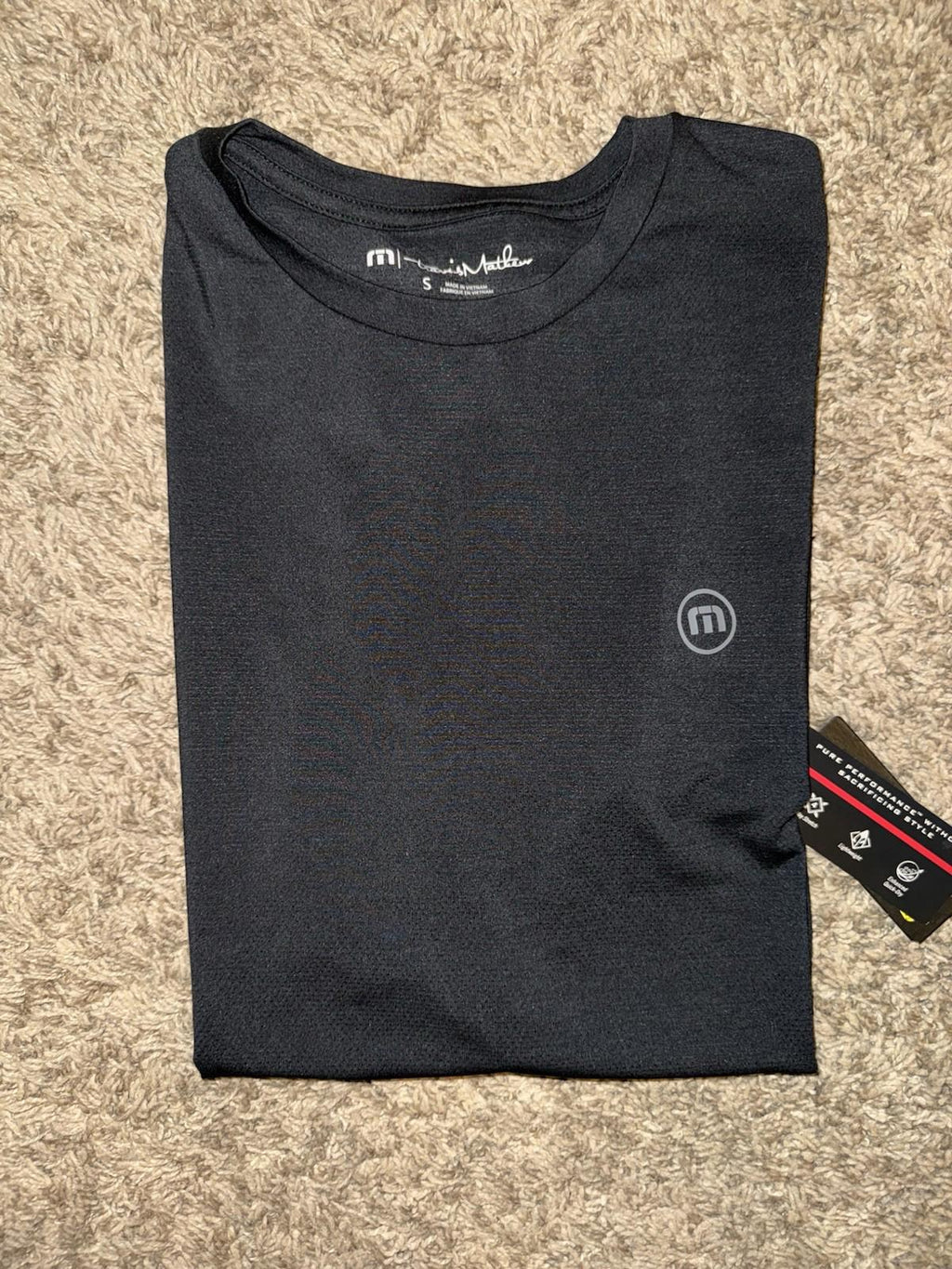 Travis Mathew Shirt Mens Small Black Scenic Vista Active Performance Tee NWT
