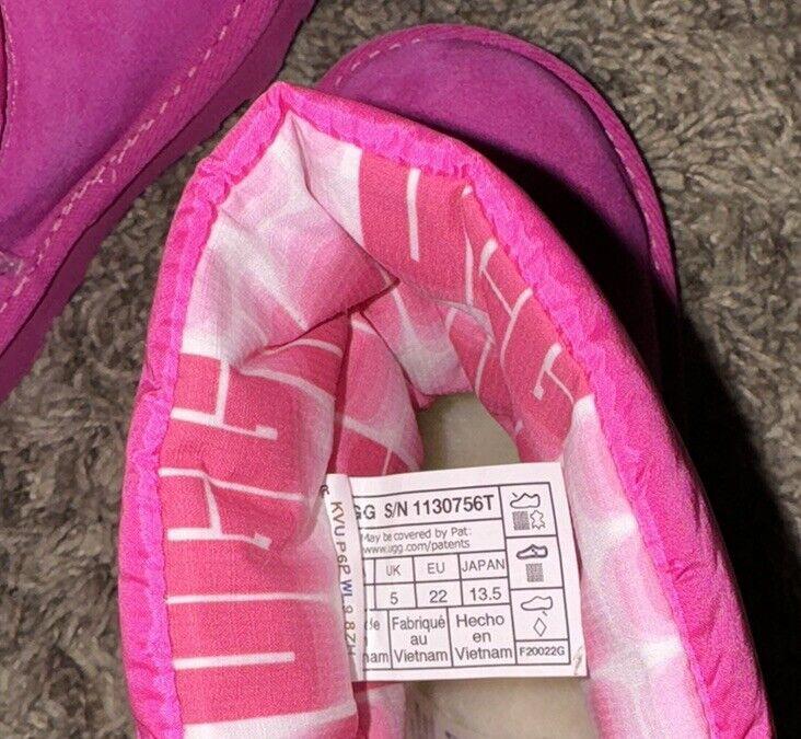 NEW UGG MAXI WAVELENGTH BAILEY BOW PUFFER BOOTS Youth 6 💕