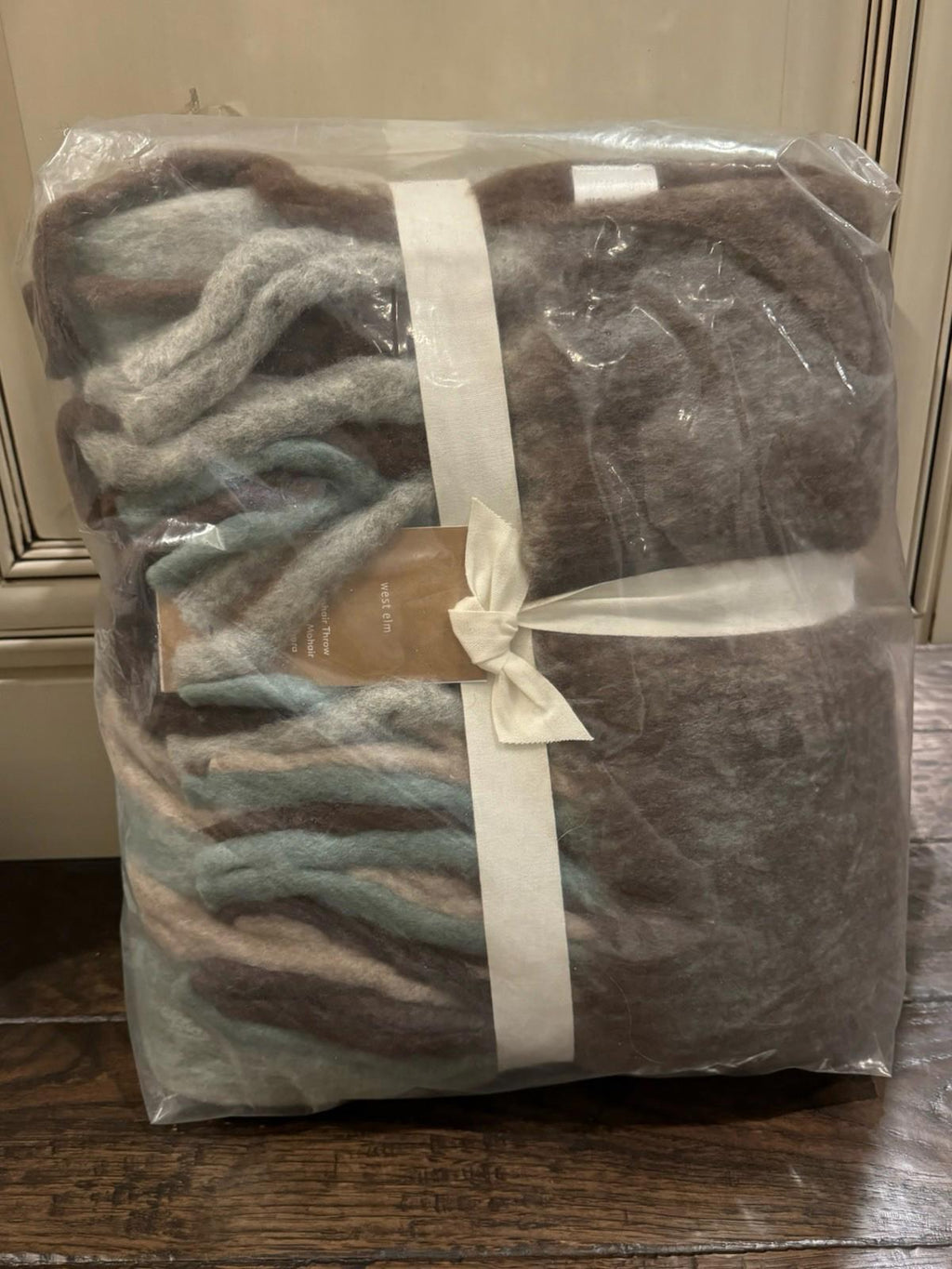 NEW West Elm Faux Mohair Framed Ombre Throw Blanket, 50 x 60 in Bordeaux