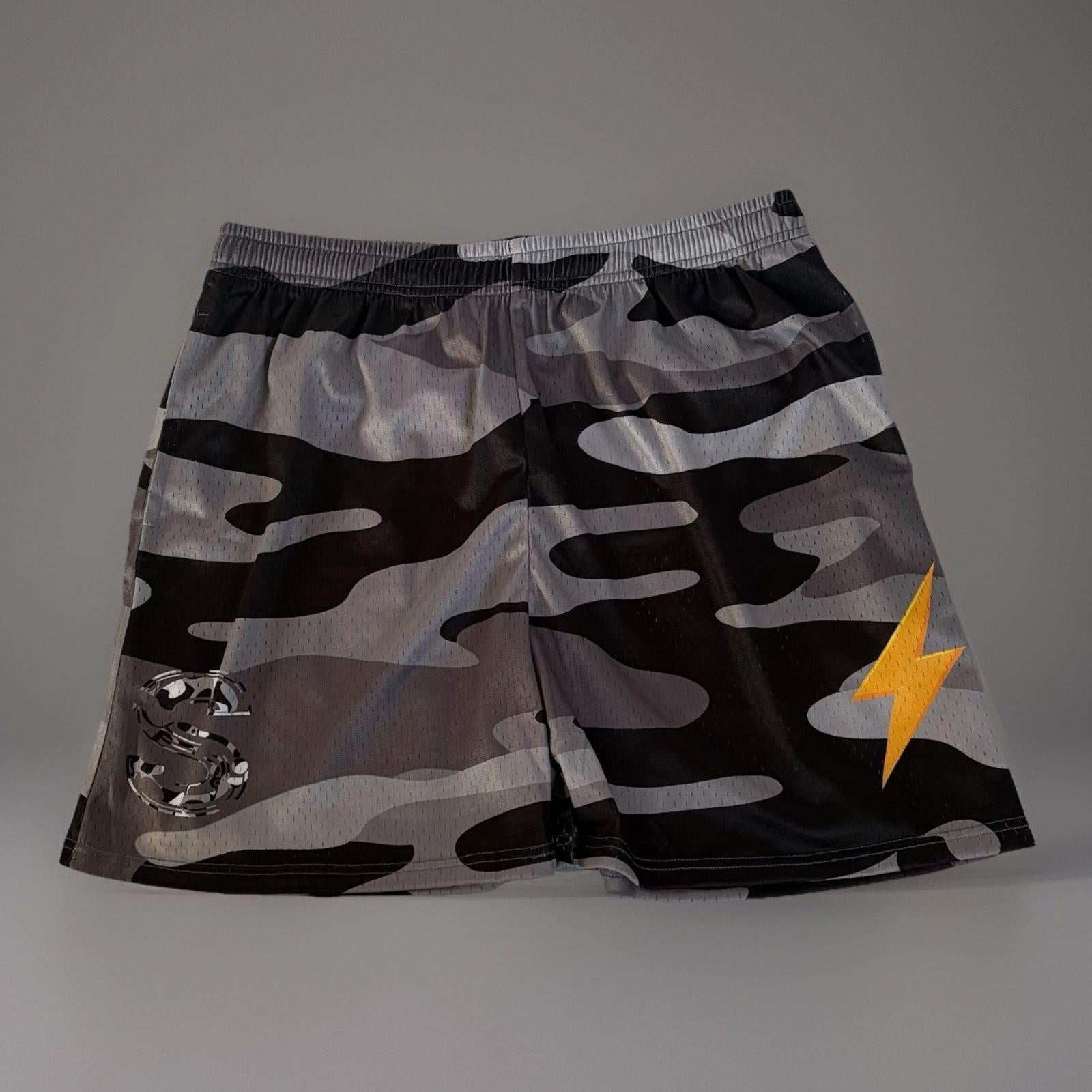 Men Mesh Camo Shorts 2 Pockets Jersey Athletic Basketball Gym Fitness Run NWOT