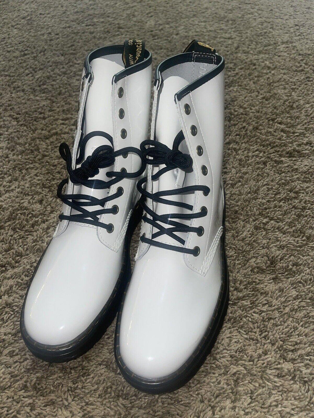 Doc Dr. Martens White Leather Zavala Men’s 9 Womens 10 NEW!