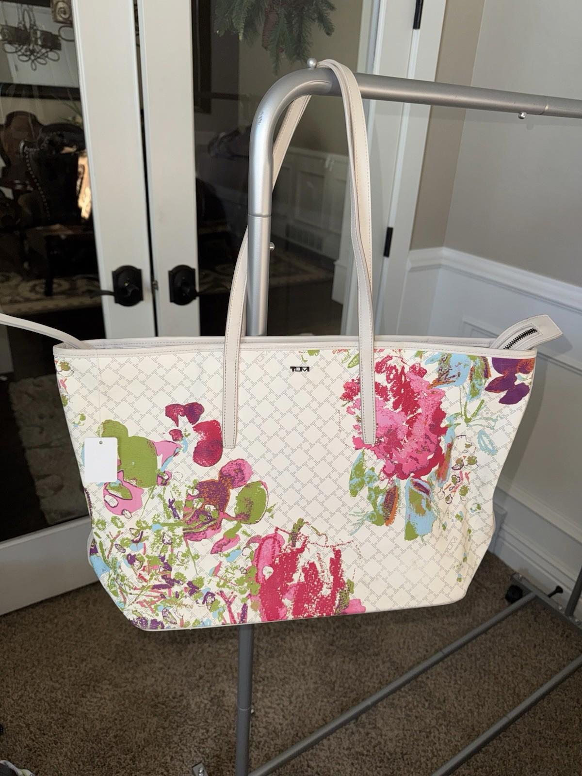 NEW Tumi Everyday Voyager Floral Tote Bag White Pink