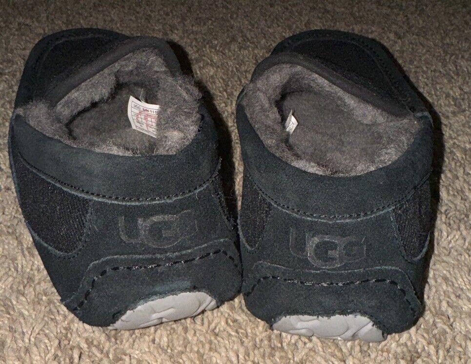 UGG Men's Ascot Slippers Sheepskin Suede Black Grey fur SZ 8