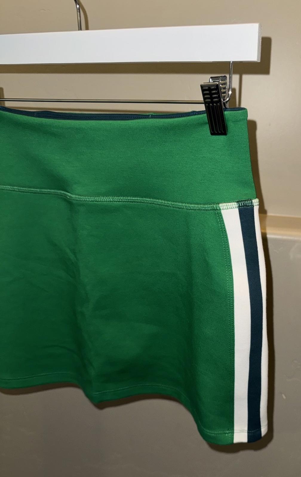 NEW PIRDIE GOLF Foreplay 14" Skirt Kelly Green Small NWOT