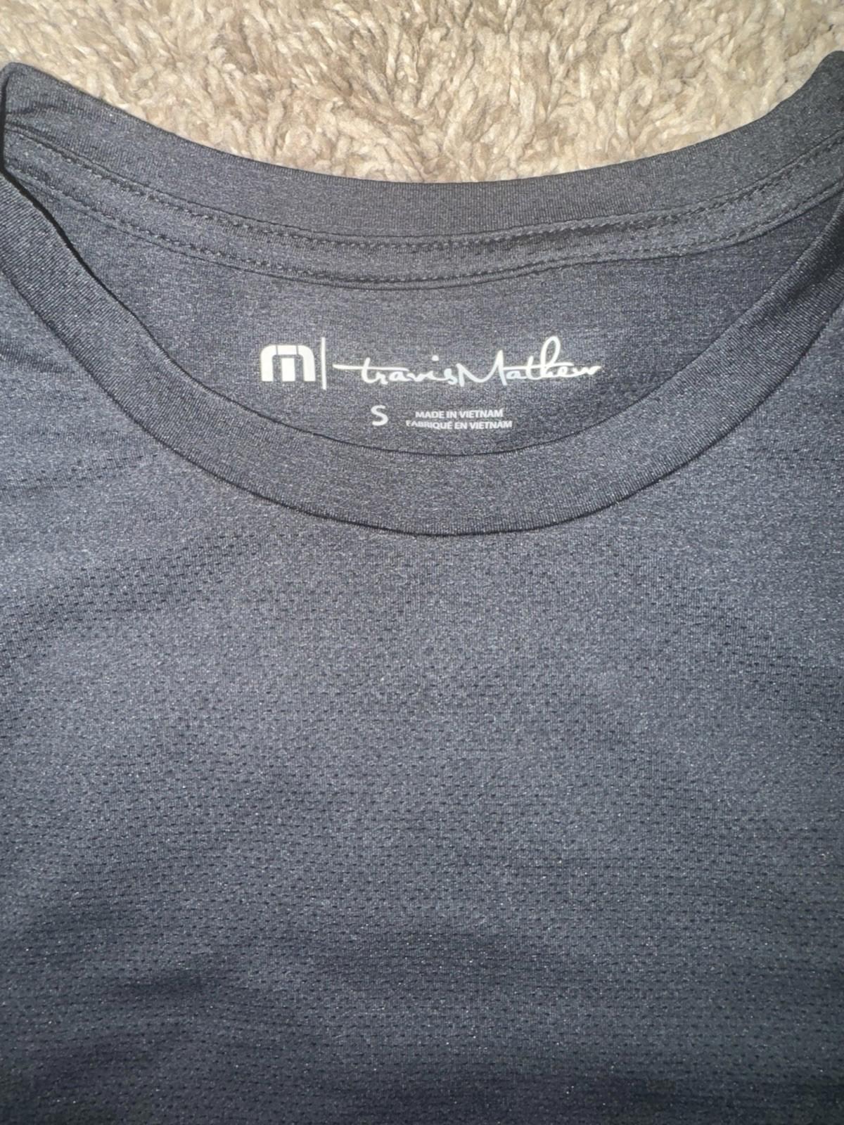 Travis Mathew Shirt Mens Small Black Scenic Vista Active Performance Tee NWT