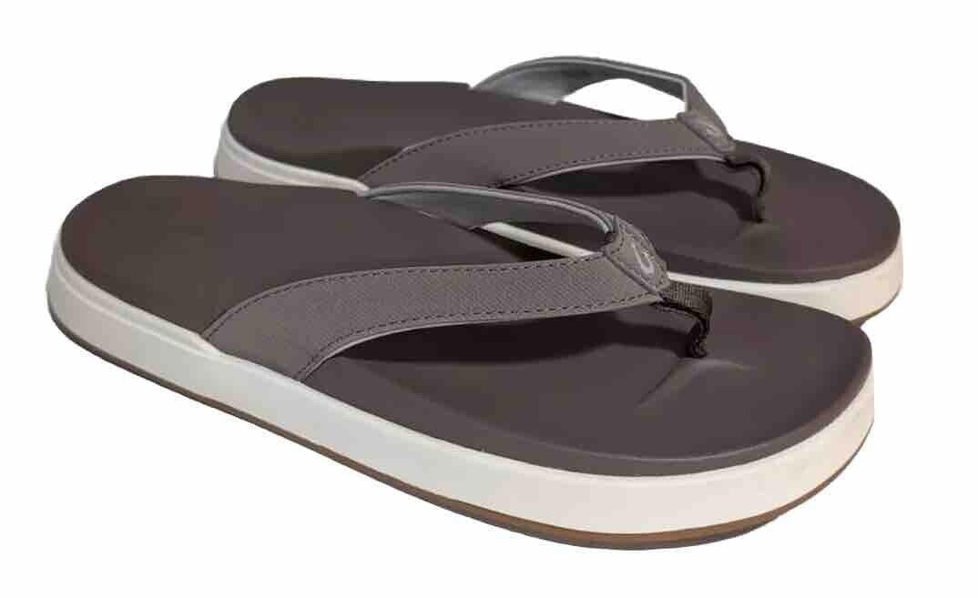 OluKai Nu‘a Pi‘o Woman's Sandal Warm Taupe Size 8