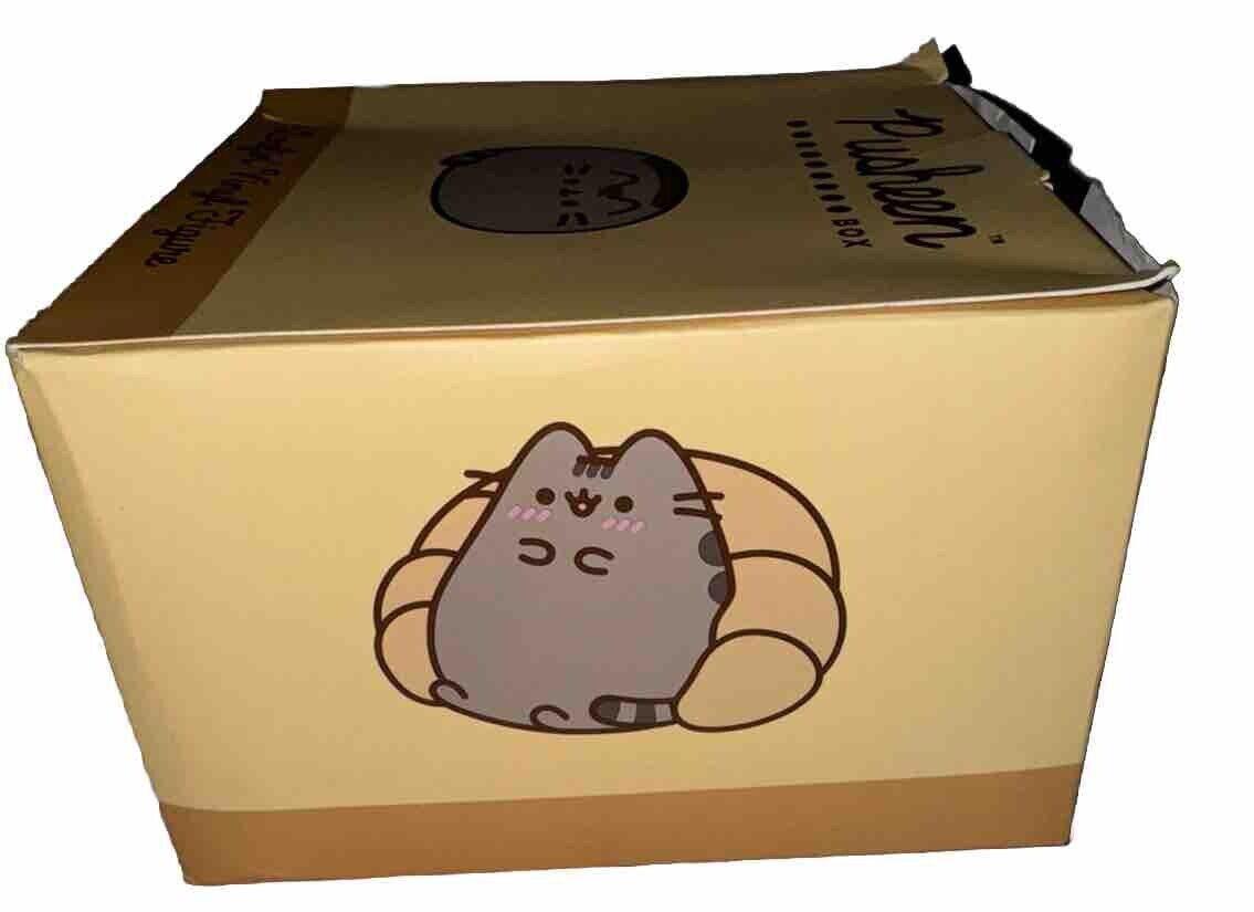 Pusheen LOAFIN’ Vinyl Figure BRAND NEW Released April 2024