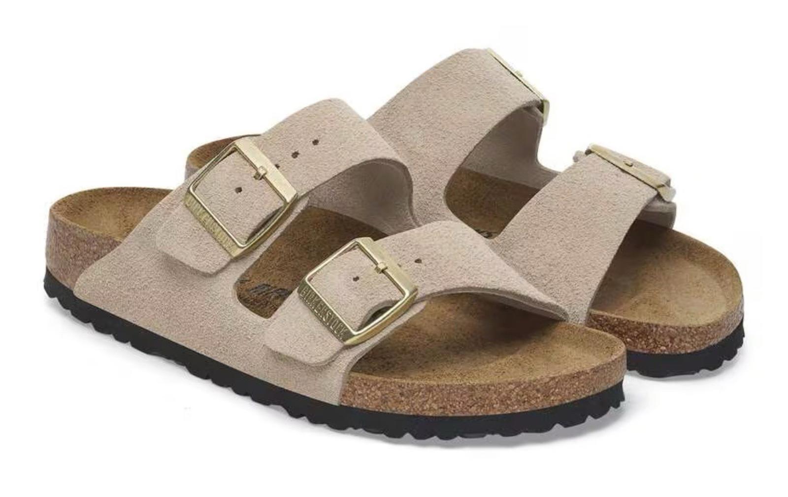 NWOB Birkenstock Arizona Suede Leather sandals in sandcastle. Soft Footbed NEW