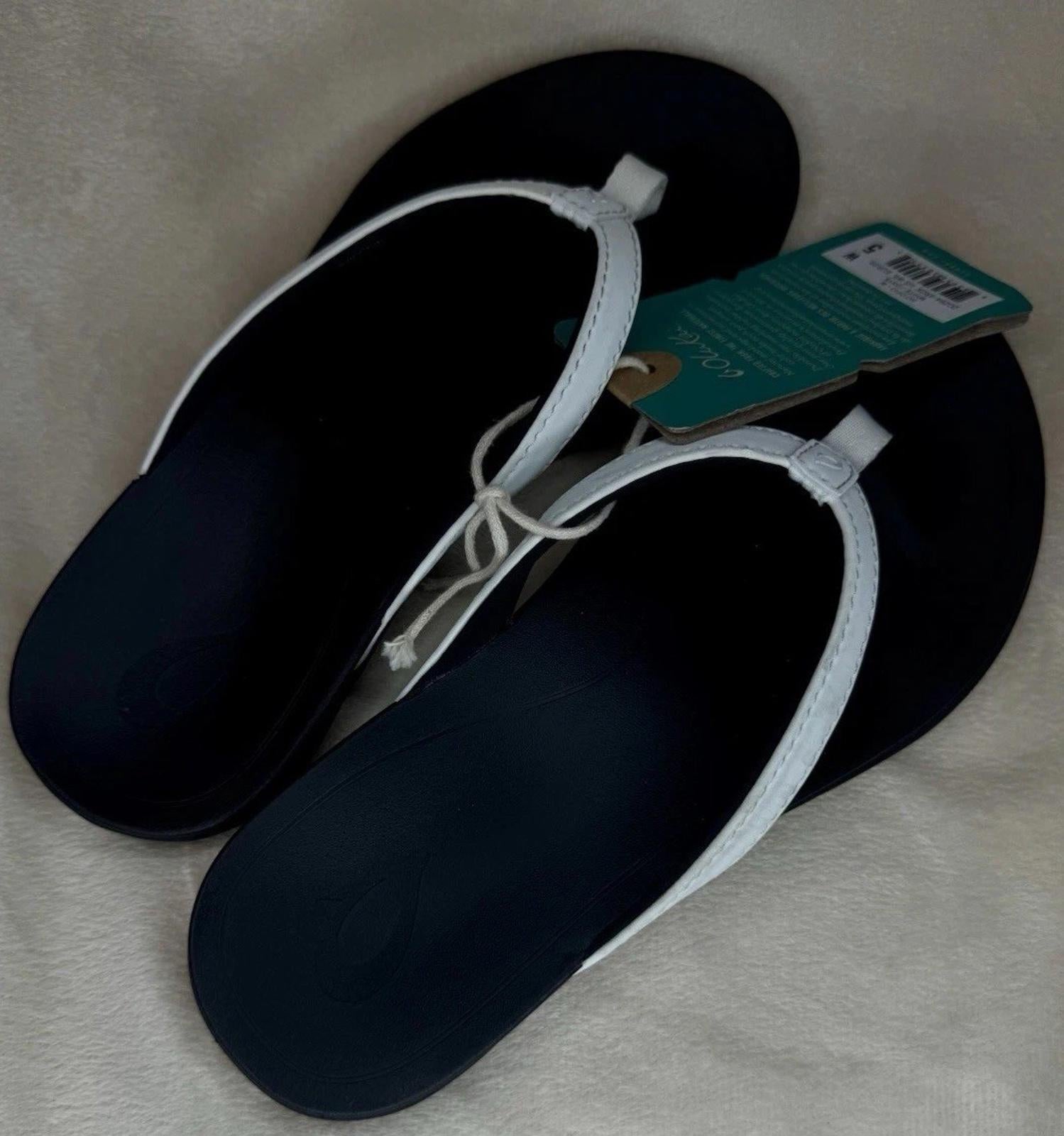 Olukai Women's Ho'opio Flip Flop Sandals - White/Onyx NWOB Sz 5