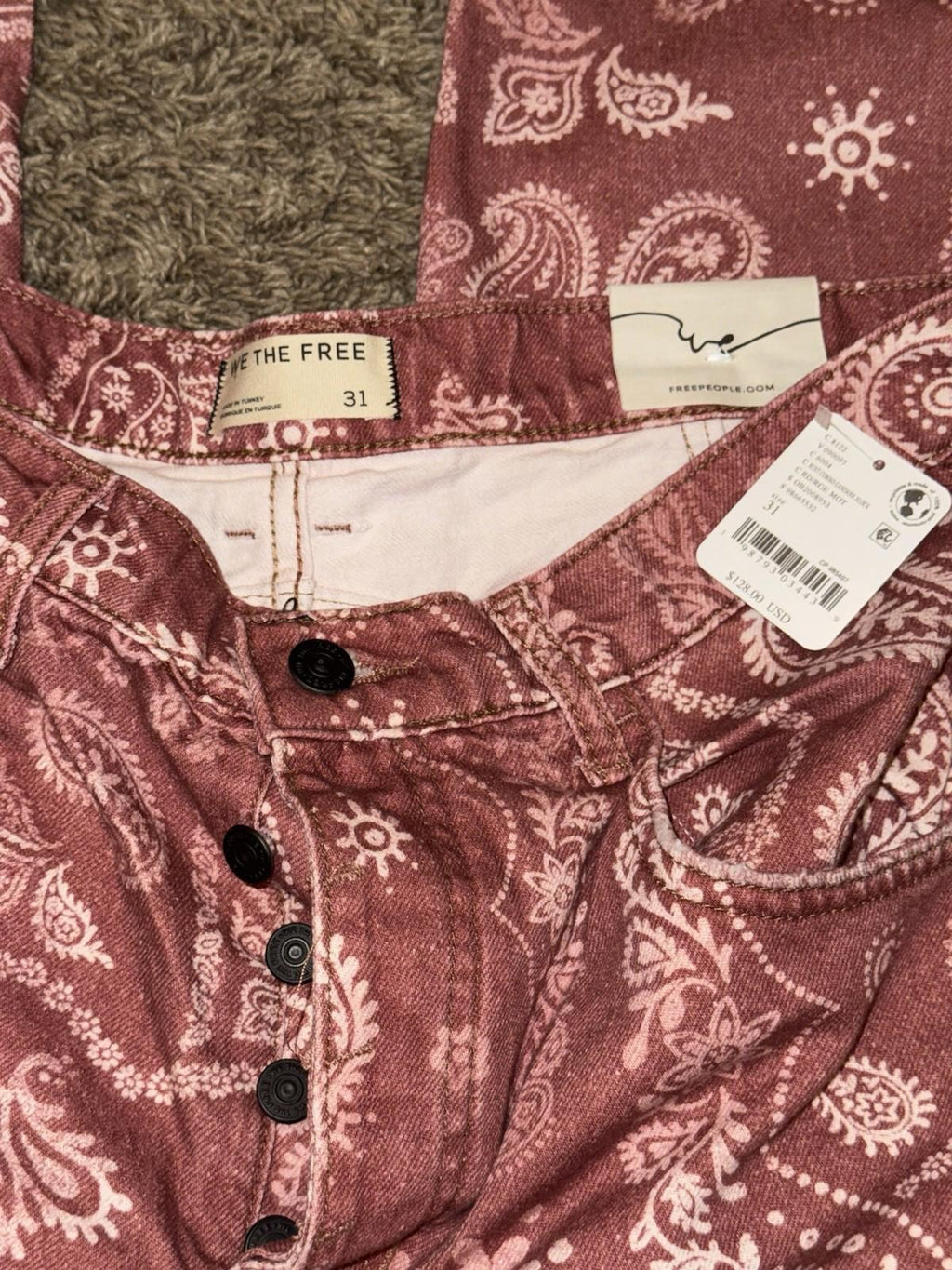 FREE PEOPLE We The Free Good Luck Printed Barrel Jeans Sz 31 Bandana Block NEW