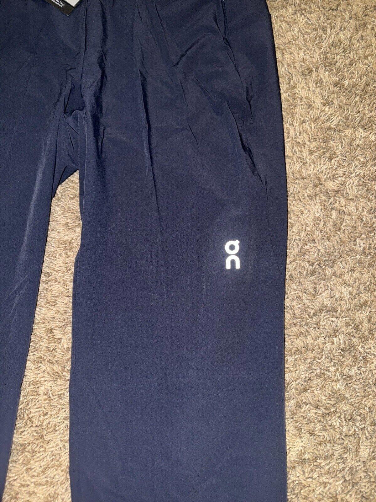 ON CLOUD WMN Lightweight Running Pants Knee Vent Navy Med.