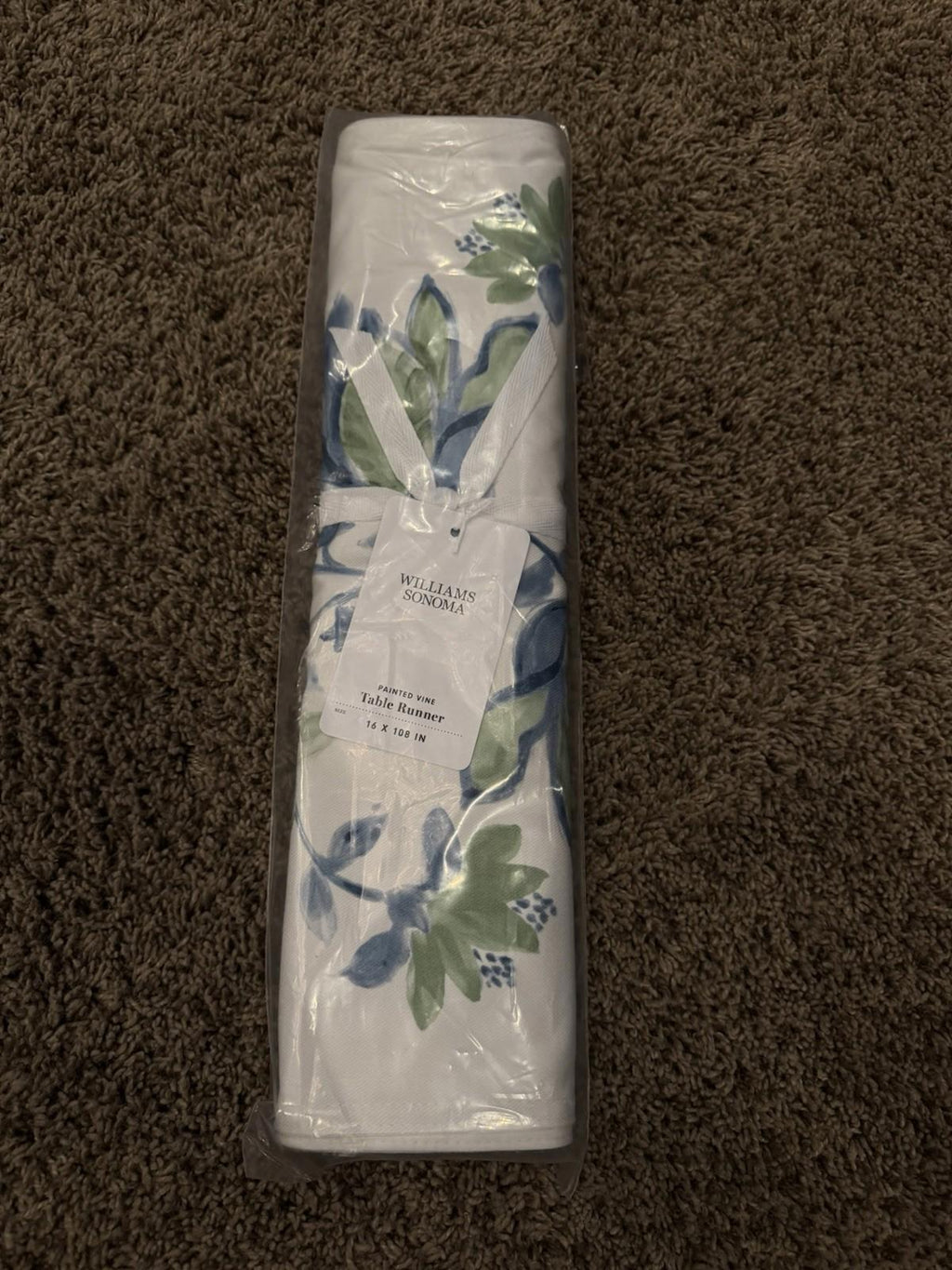 Williams Sonoma Painted Vine Table Runner Blue Green Berries Leaves 16” x 108”