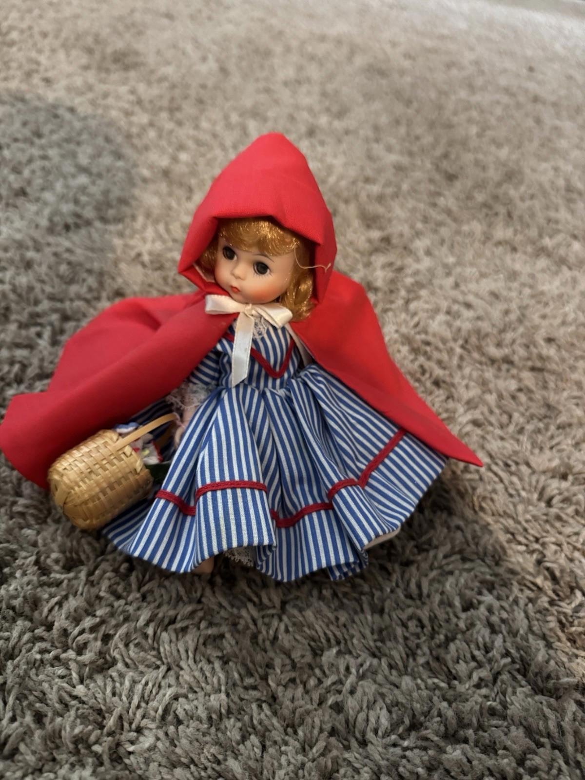 Vintage Madame Alexander Dolls Lot Collection of 5 some with tags - 8”