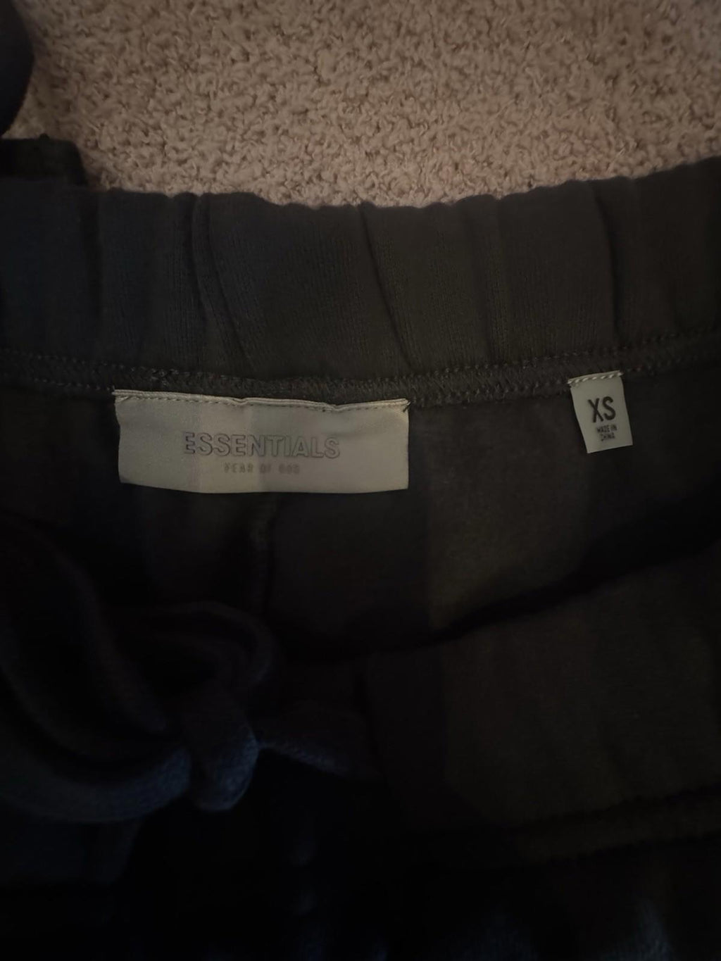 NWT FOG Fear of God Essentials 1977 Tapered Joggers Sweatpants Size XSmall Iron