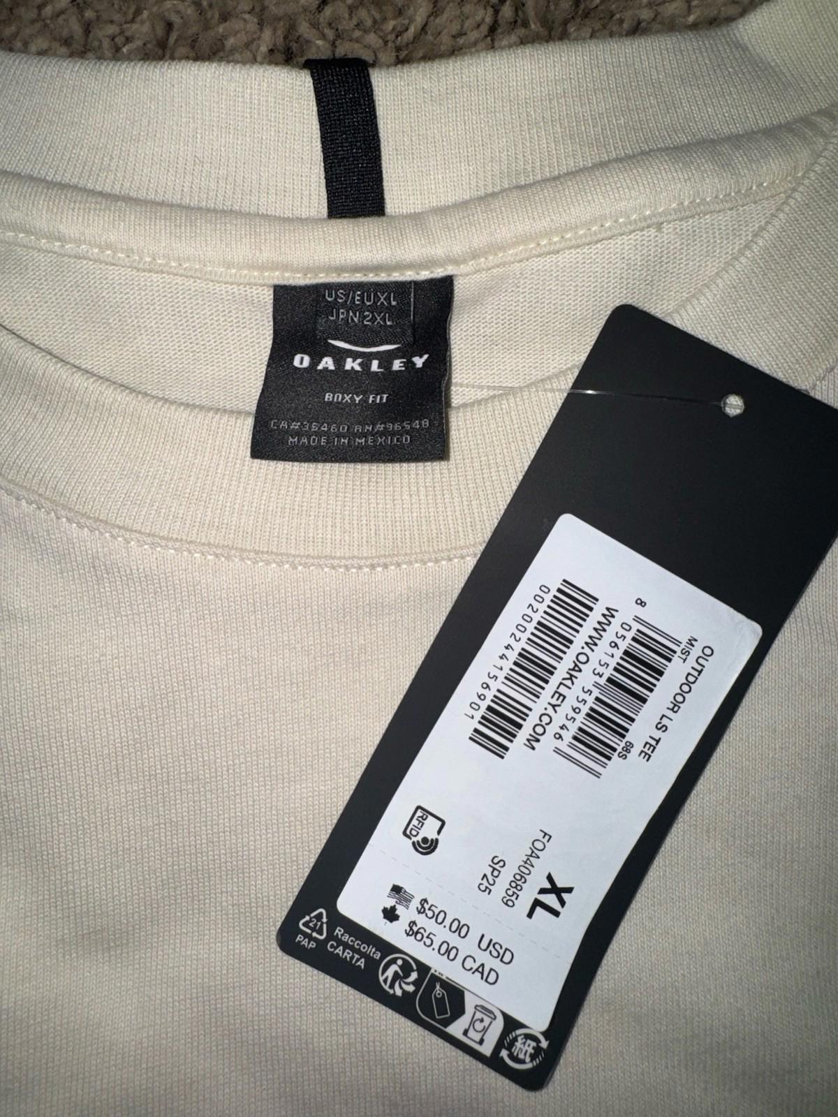 NEW Oakley Outdoor long-sleeve tee In mist color XL. MSRP $50 NWT