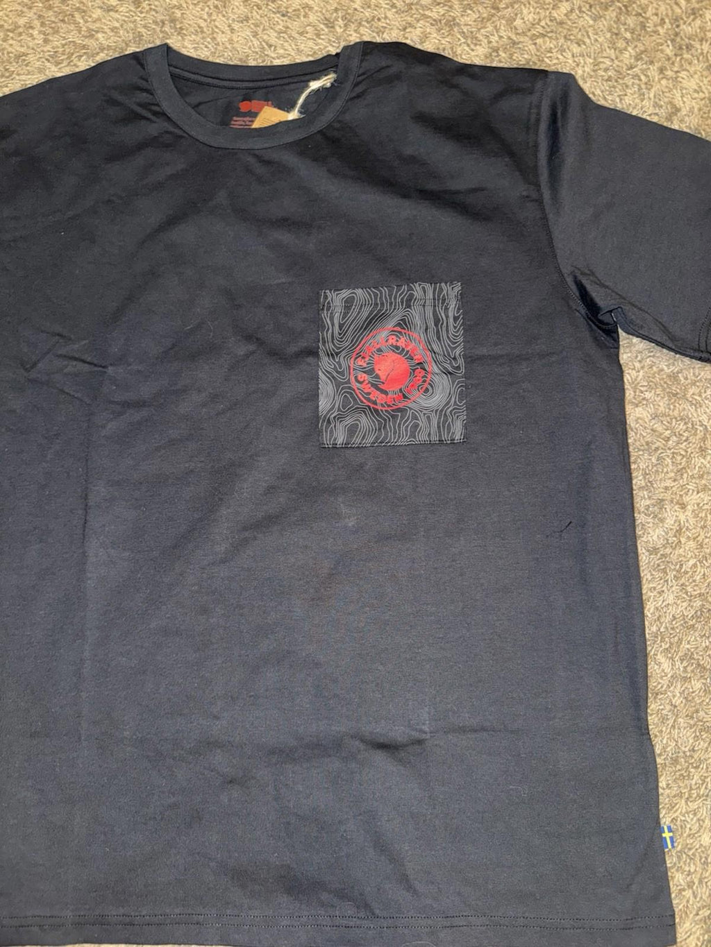 NEW! Limited Edition, RARE ￼Fjallraven Logo Pocket T-Shirt Black medium NEW