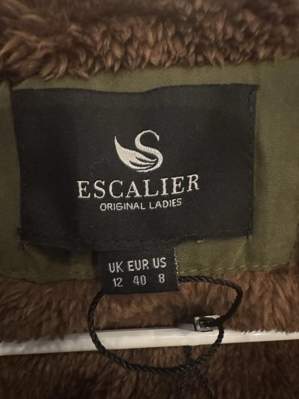 Escalier Women's Faux Fur Winter Coat Jacket Olive green Size 8. NEW