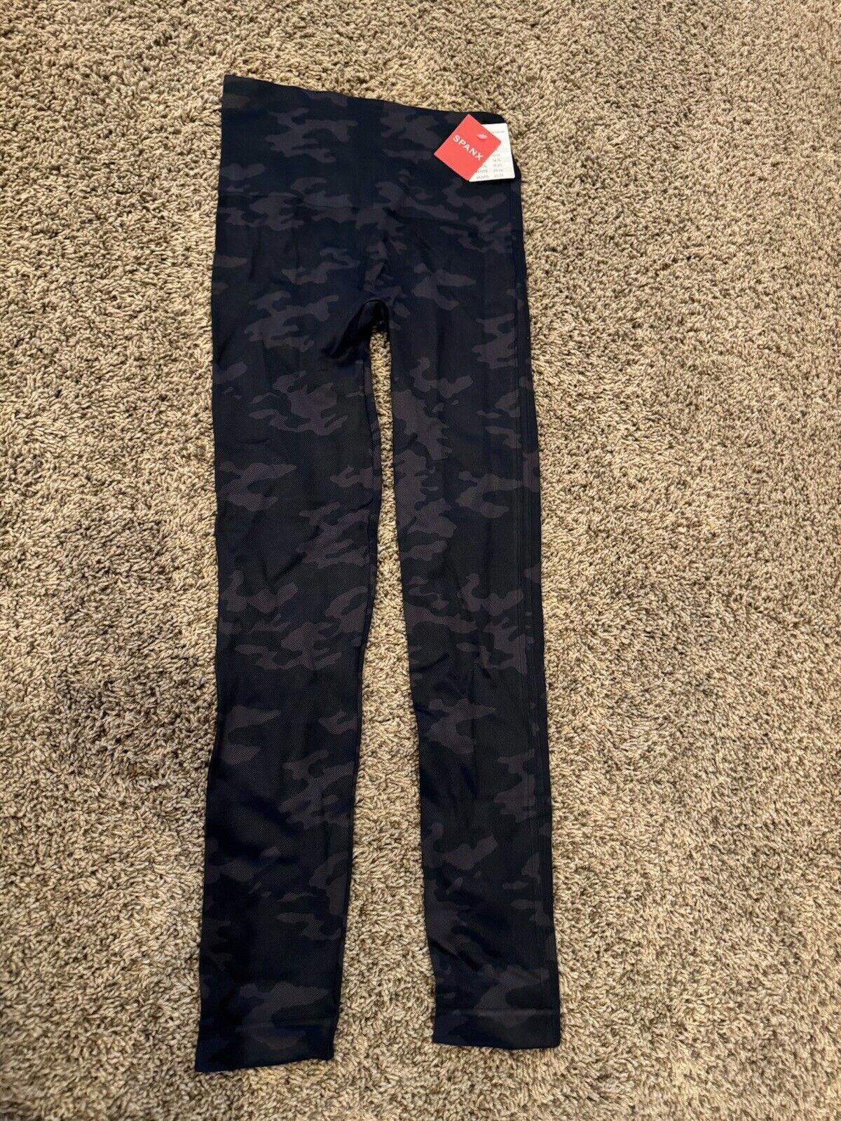 Spanx Look at me Now Leggings Womens M Blue Camouflage Compression Pants NEW!