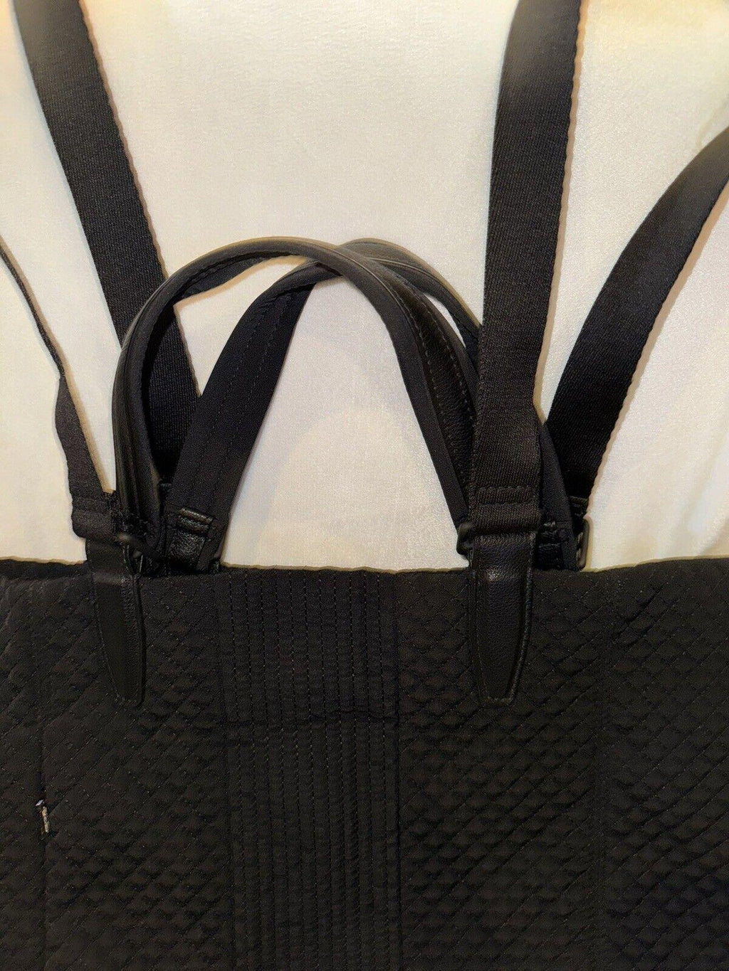 NEW Vera Bradley Change It Up Tote Handbag CLASSIC BLACK 23012-081