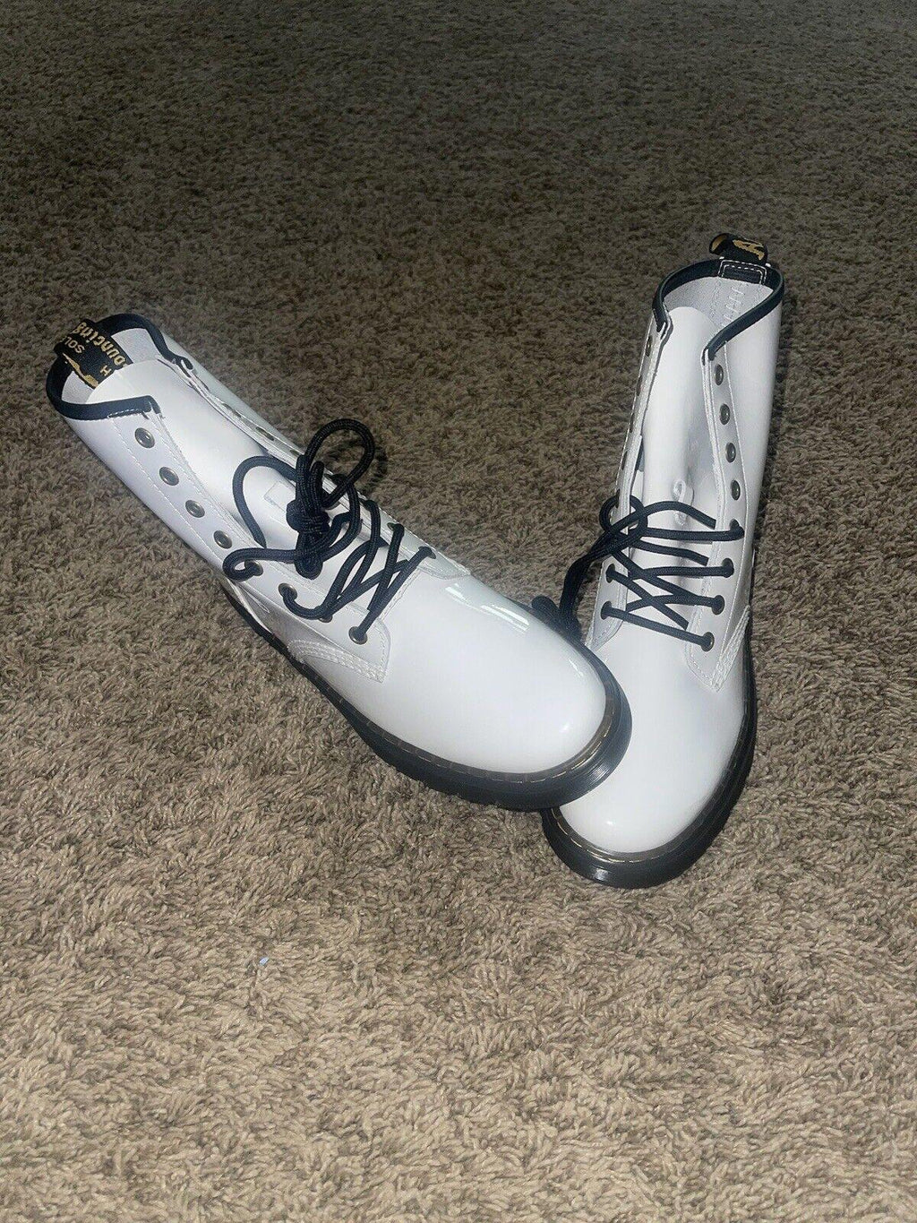 Doc Dr. Martens White Leather Zavala Men’s 9 Womens 10 NEW!