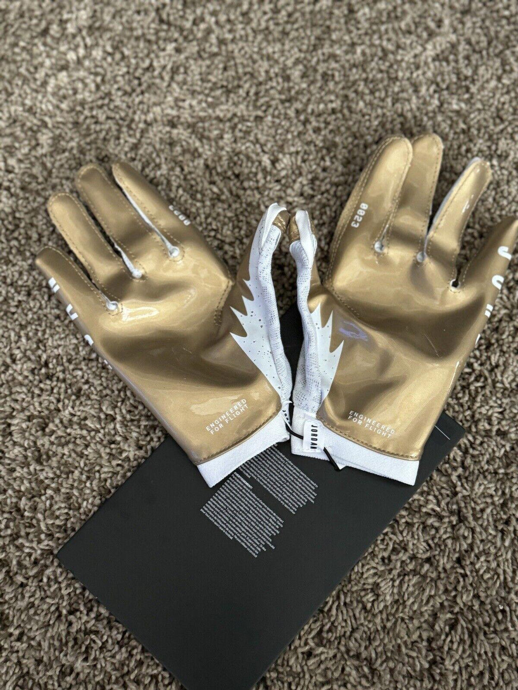 Nike Jordan Vapor Knit 4.0 Football Gloves White Gold sz MED