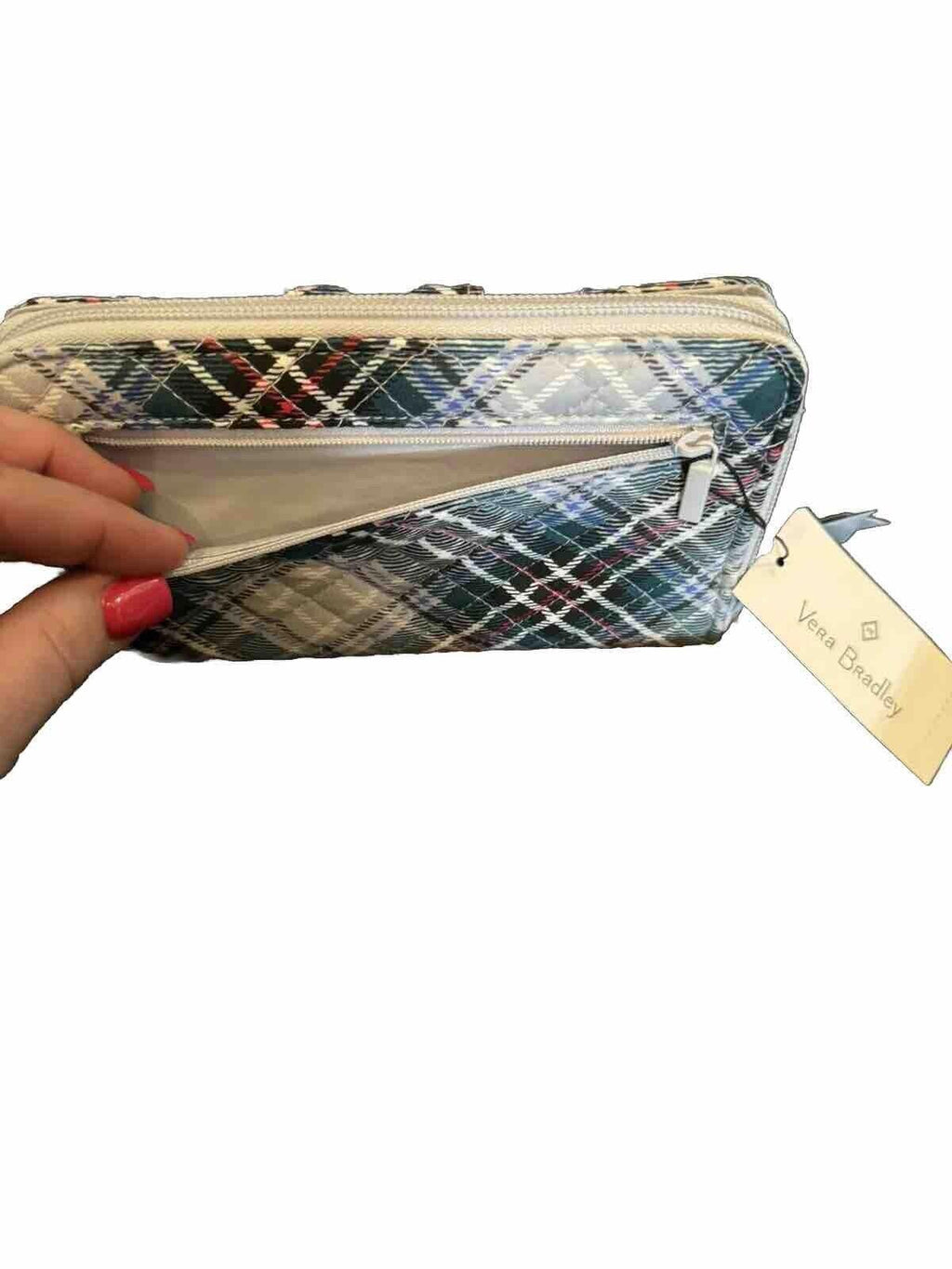 VERA BRADLEY RFID TURNLOCK WALLET IN SNOWY PLAID, NWT