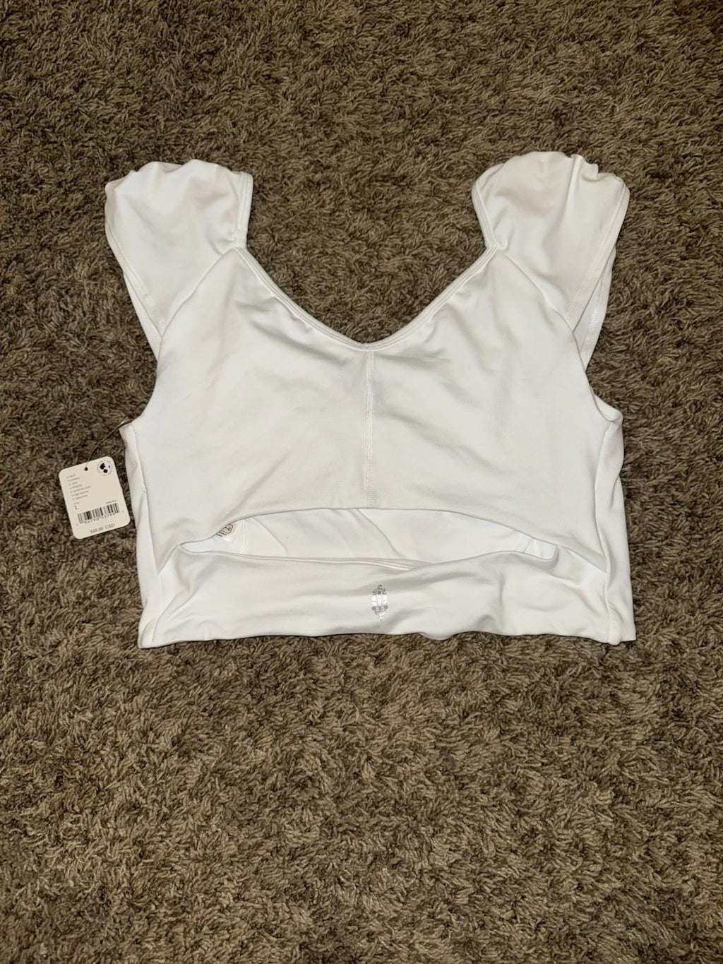 NEW FREE PEOPLE MOVEMENT BREATHE DEEPER CROP TANK WHITE LARGE NWT