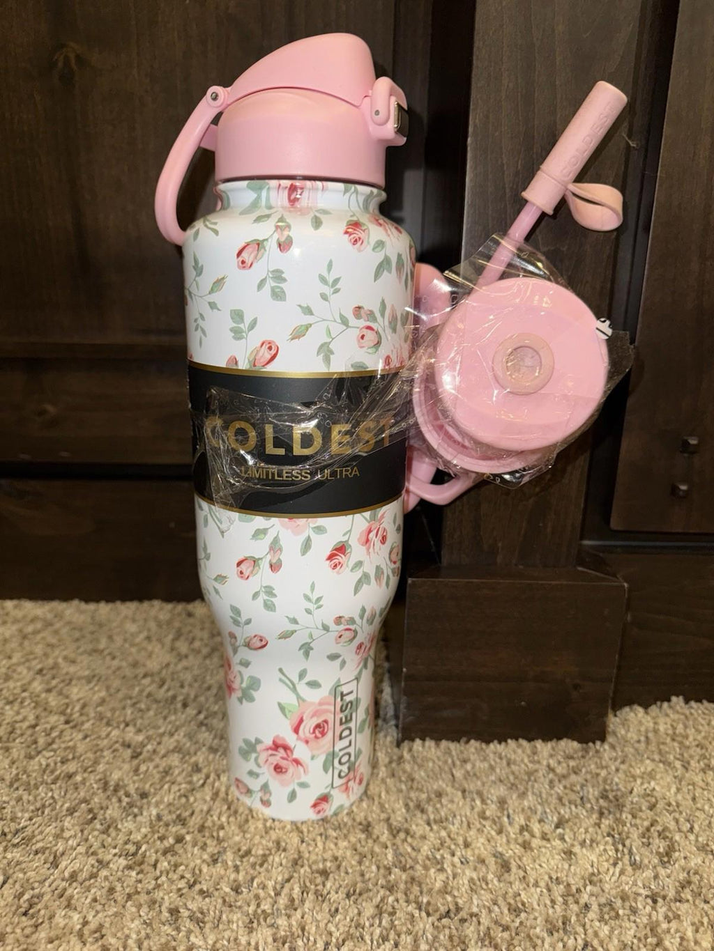 NEW Rare Coldest 46oz Limitless Pink Petals - RARE, 3 Lids  Leak proof, NWOB