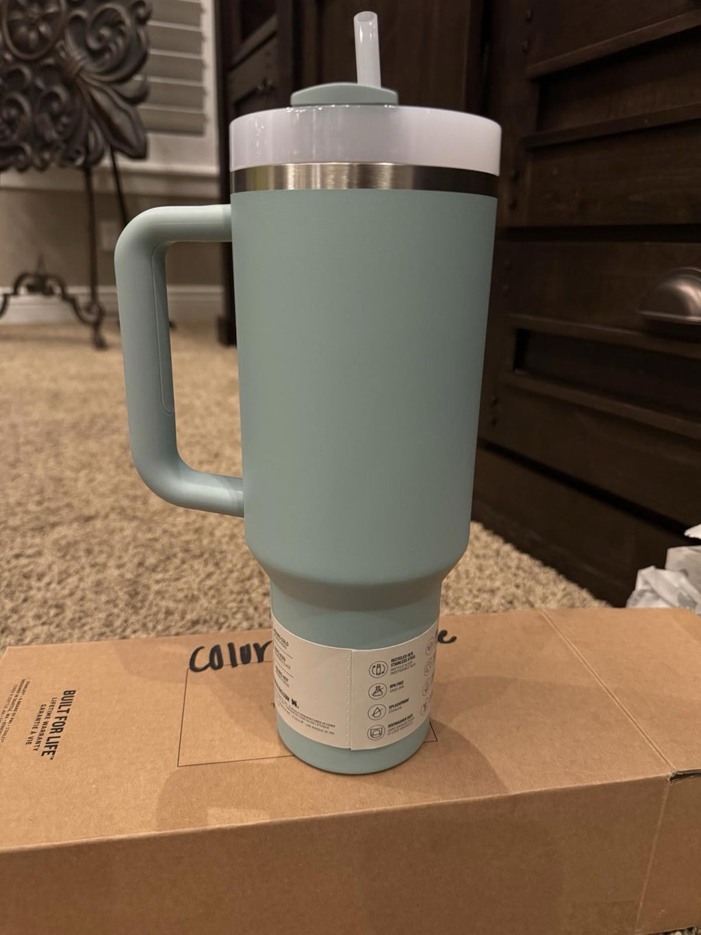 STANLEY The Flowstate Quencher H2.0 Tumbler 40 oz Seafoam NEW! Sold out color!