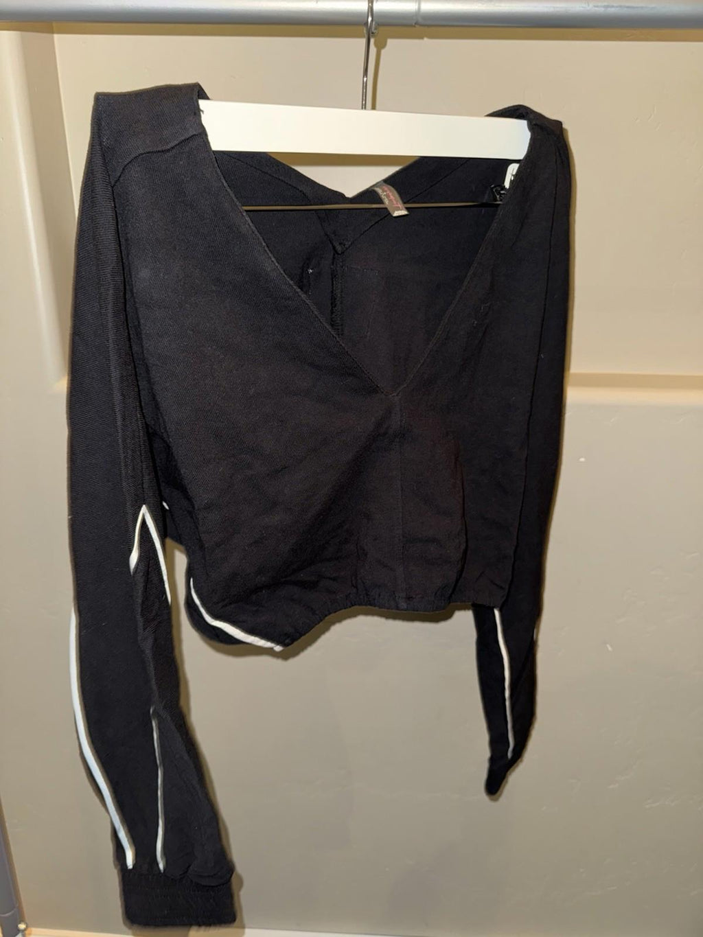 NEW long sleeve free people black top W/ white piping $58 style 93650208 NWT SML