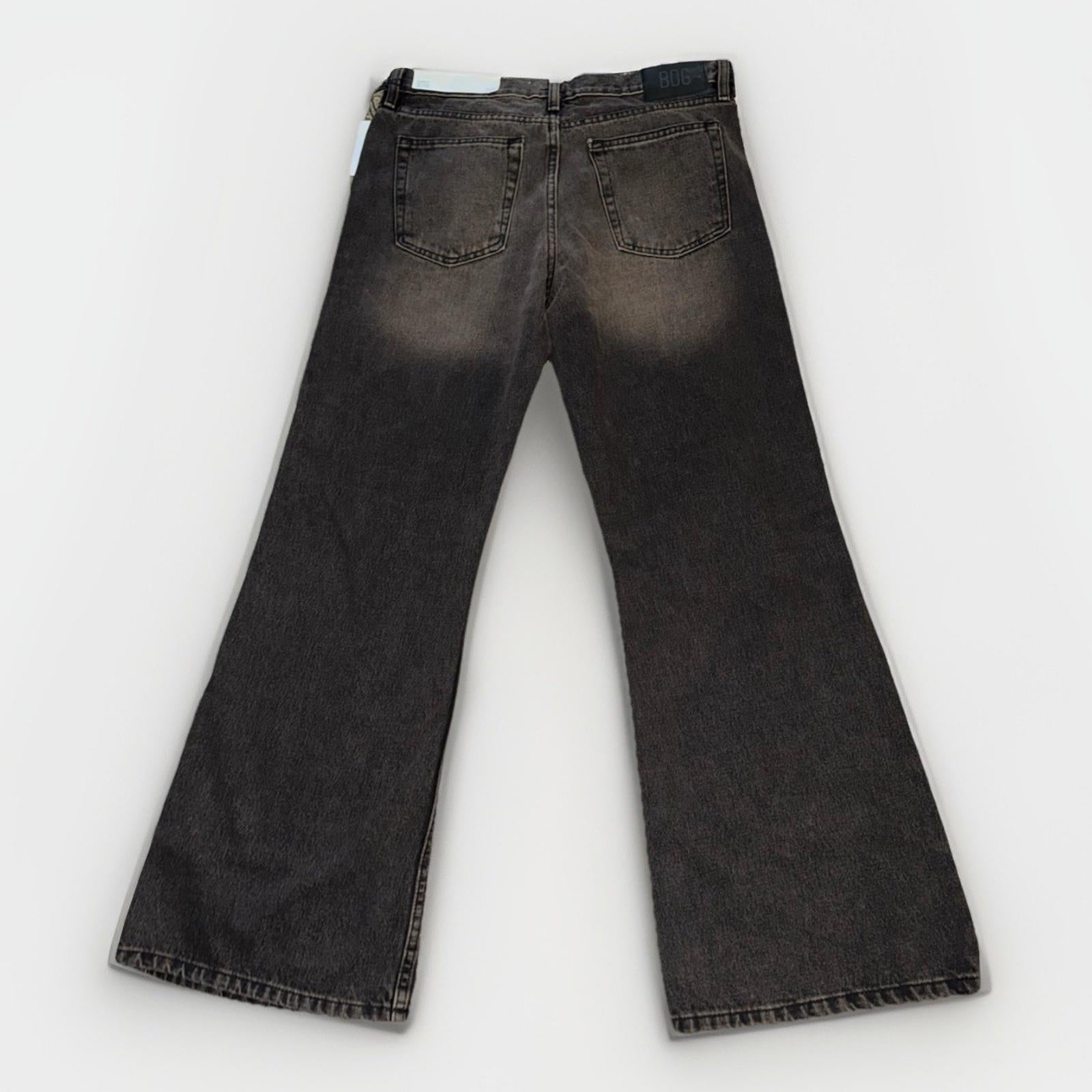 NEW URBAN OUTFITTERS BDG Slacker Relaxed Flared Jean Size 32/30 NWT