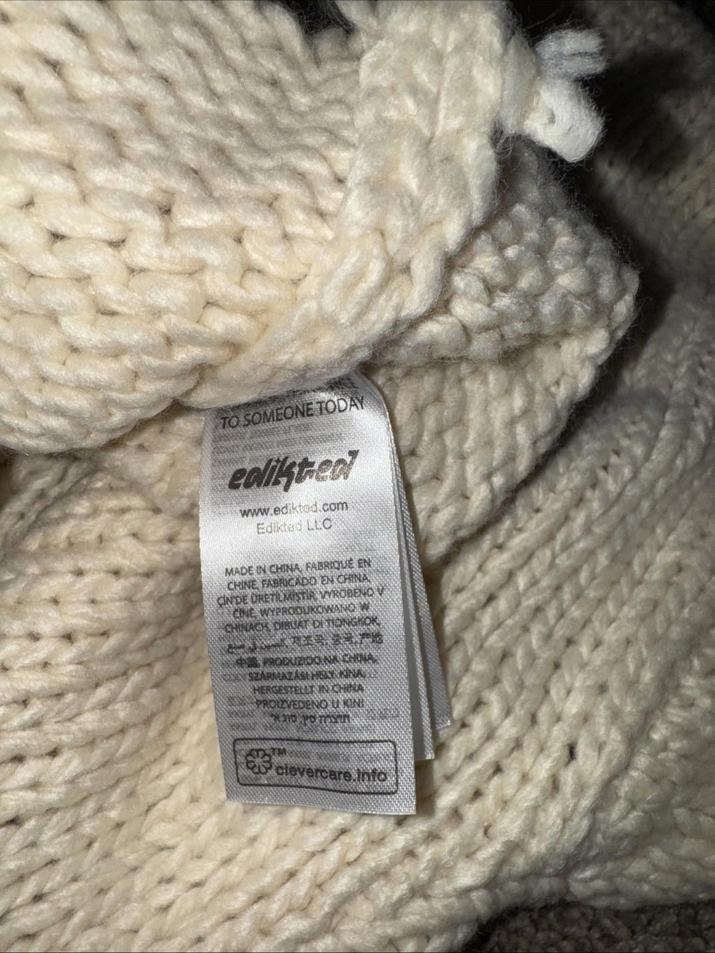 NEW!! EDIKTED MEGA STAR CROP  KNIT SWEATER CREAM SIZE M/L NWT MSRP $76