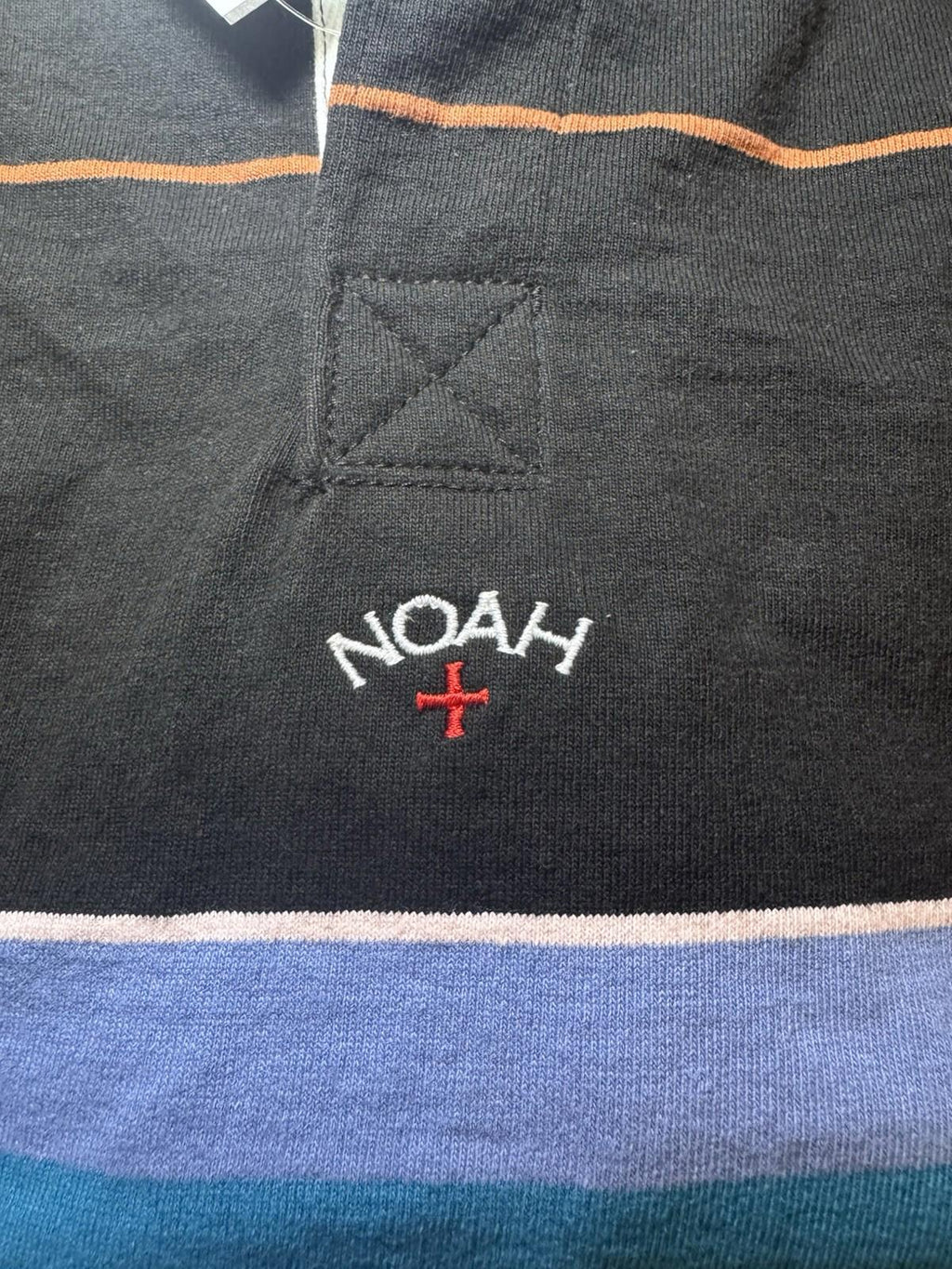 Noah NY Mens Practice Cloth Rugby Shirt LARGE Striped White Collar Logo