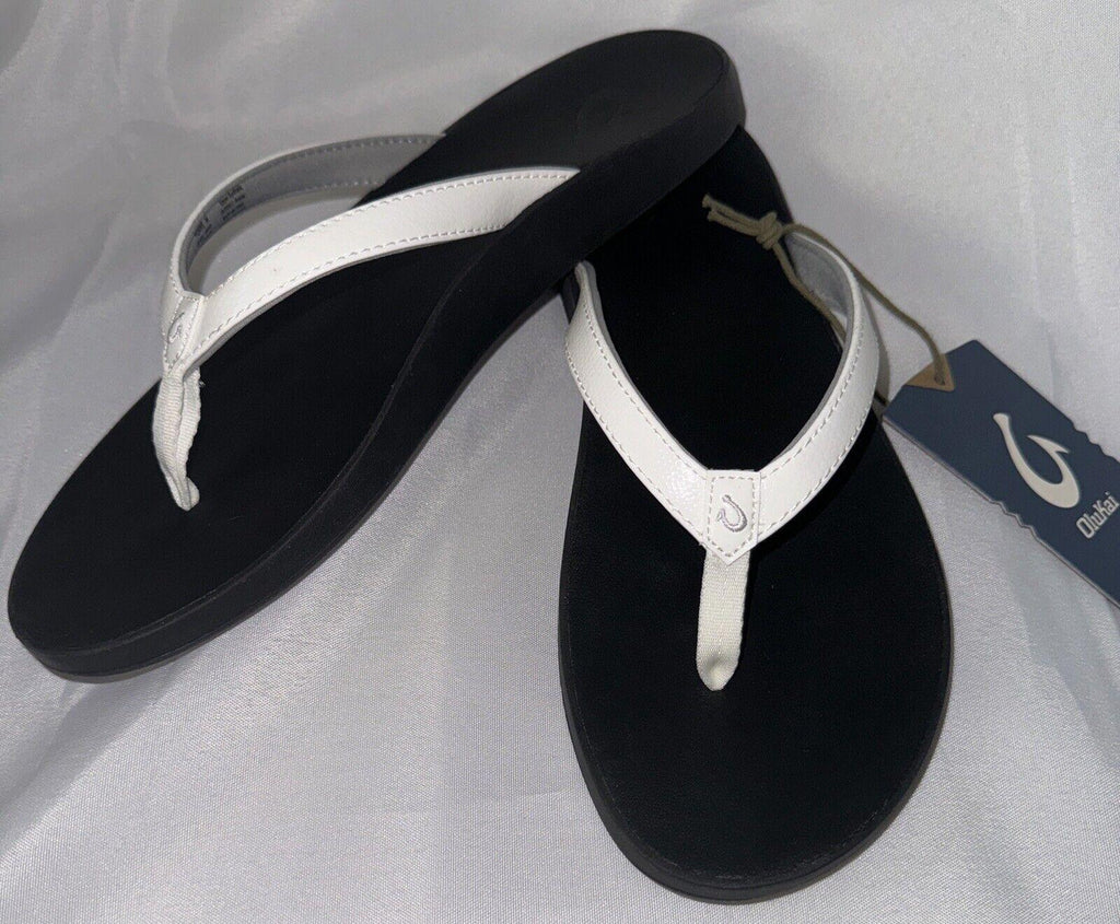 OluKai Puawe Women’s Beach Sandals- White/Black 20498-4R40 - Size 9