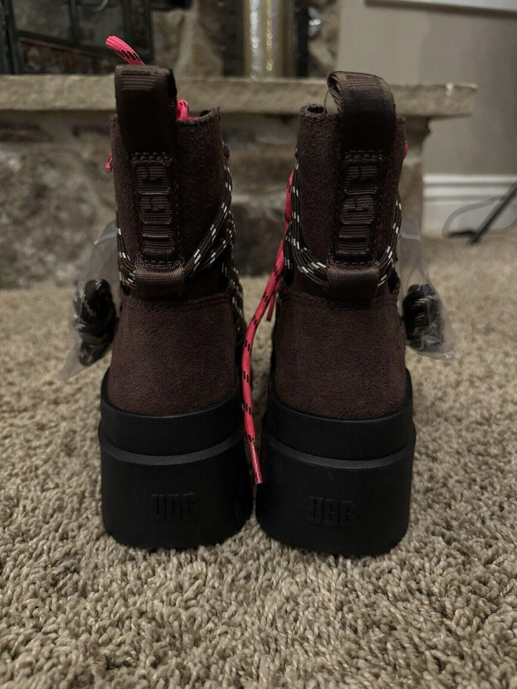 UGG BRISBANE LACE-UP SUEDE PLATFORM BOOTS SIZE 9.5