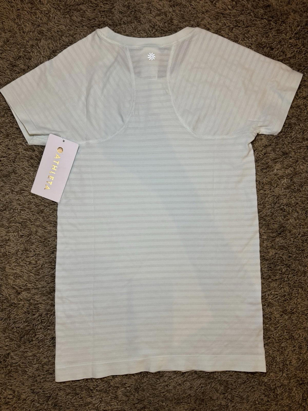 Women NEW Athleta Momentum Seamless XS Short Sleeve Tee Mint Tint #109 NEW