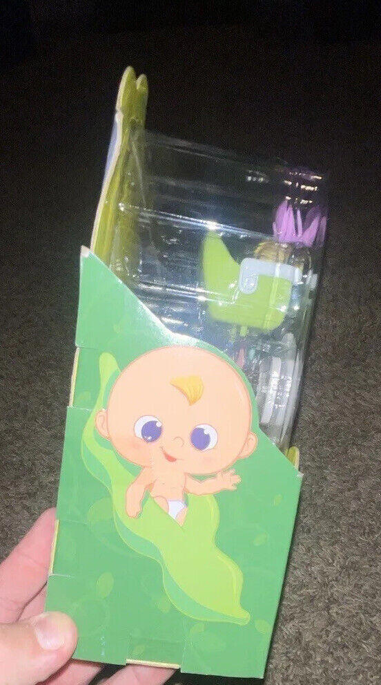 Pea Pod Babies Twenty Five Piece Dinner and Bath Time Playset - Collectible