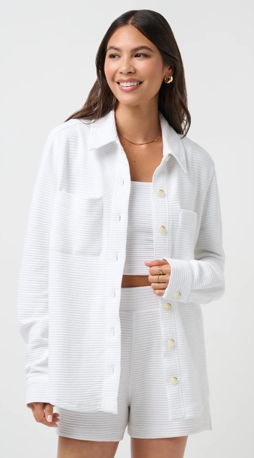 NEW Travis Mathew yacht me Shacket in White. Women’s medium NWT