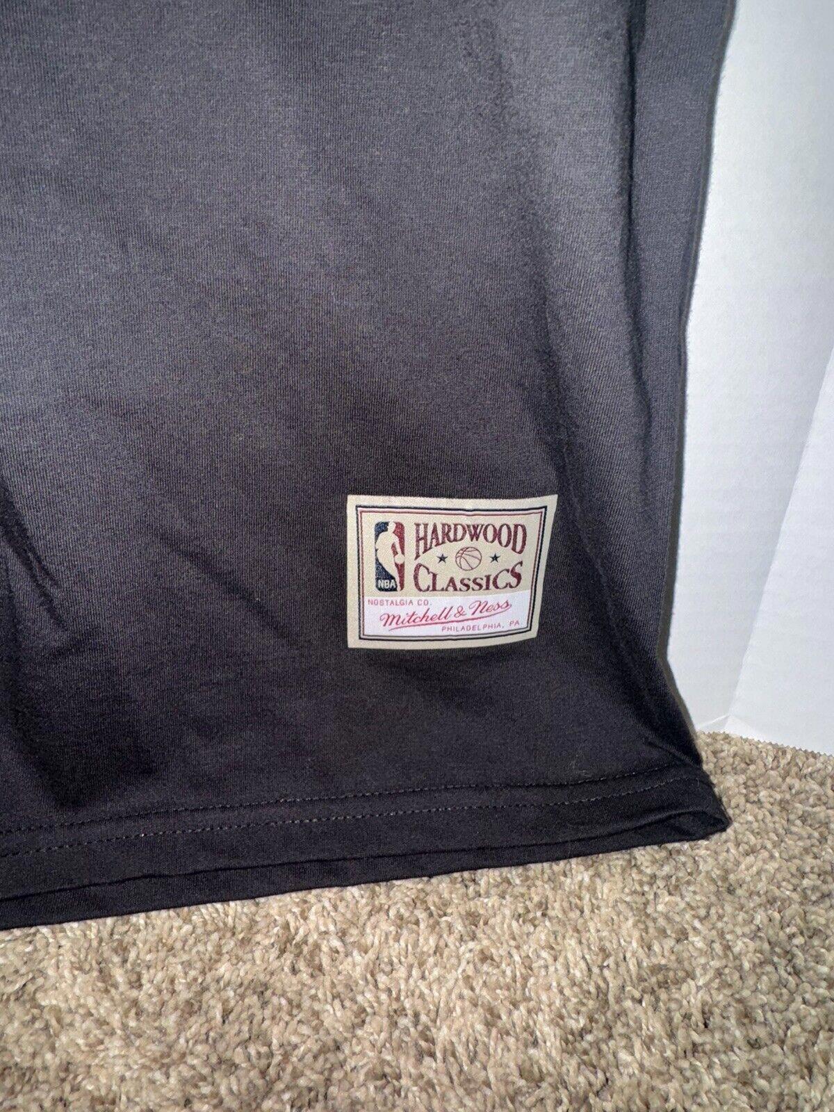 Mitchell & Ness Chicago Bulls 6 Time Champions tee XL
