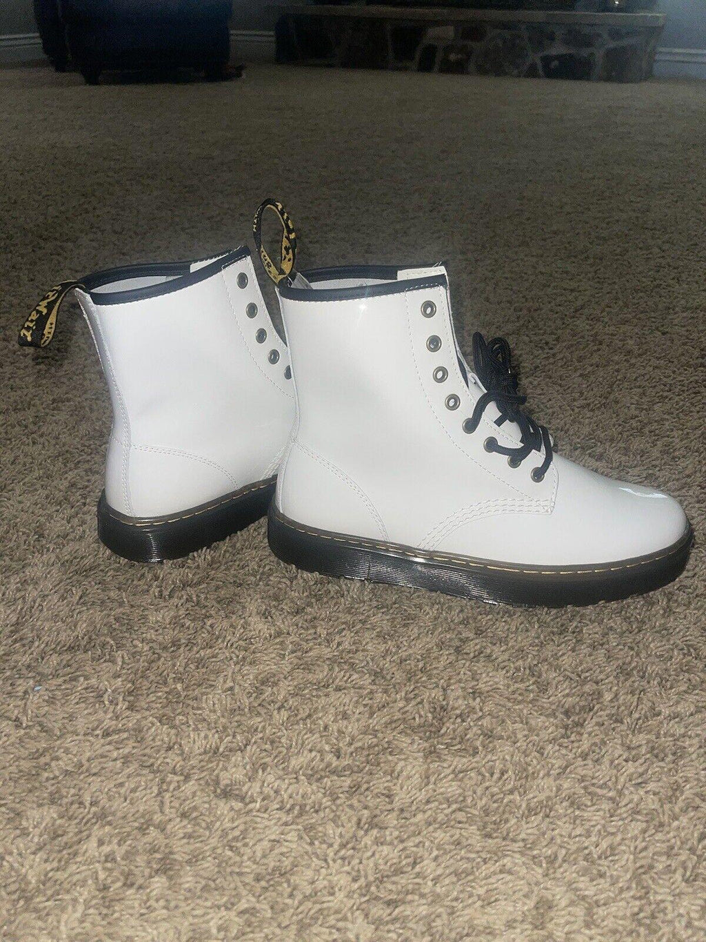 Doc Dr. Martens White Leather Zavala Men’s 9 Womens 10 NEW!