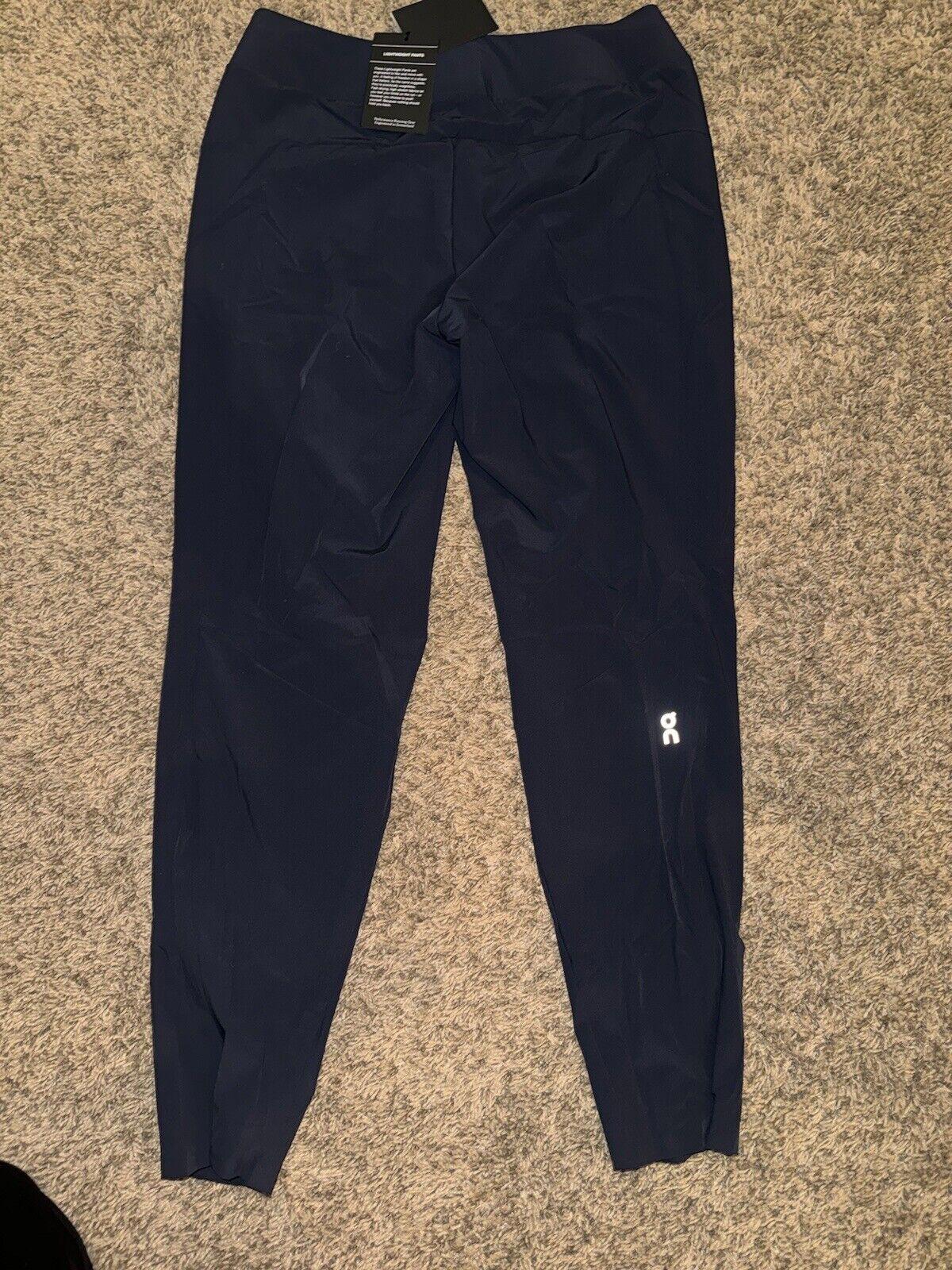 ON CLOUD WMN Lightweight Running Pants Knee Vent Navy Med.