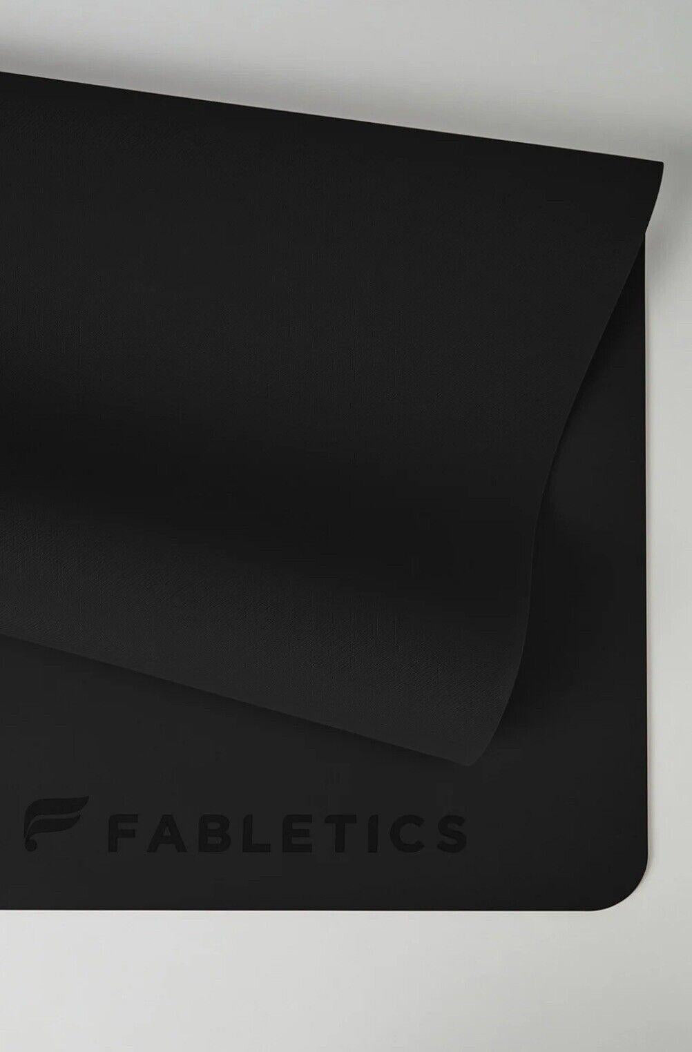 Fabletics The Luxe Yoga Mat Black. NEW!
