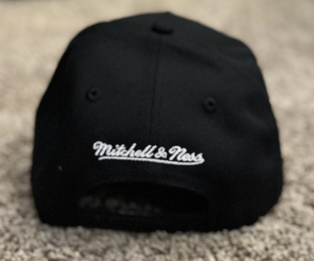 NEW! Mitchell & Ness San Francisco Giants Team Classic Black Adjustable Snapback