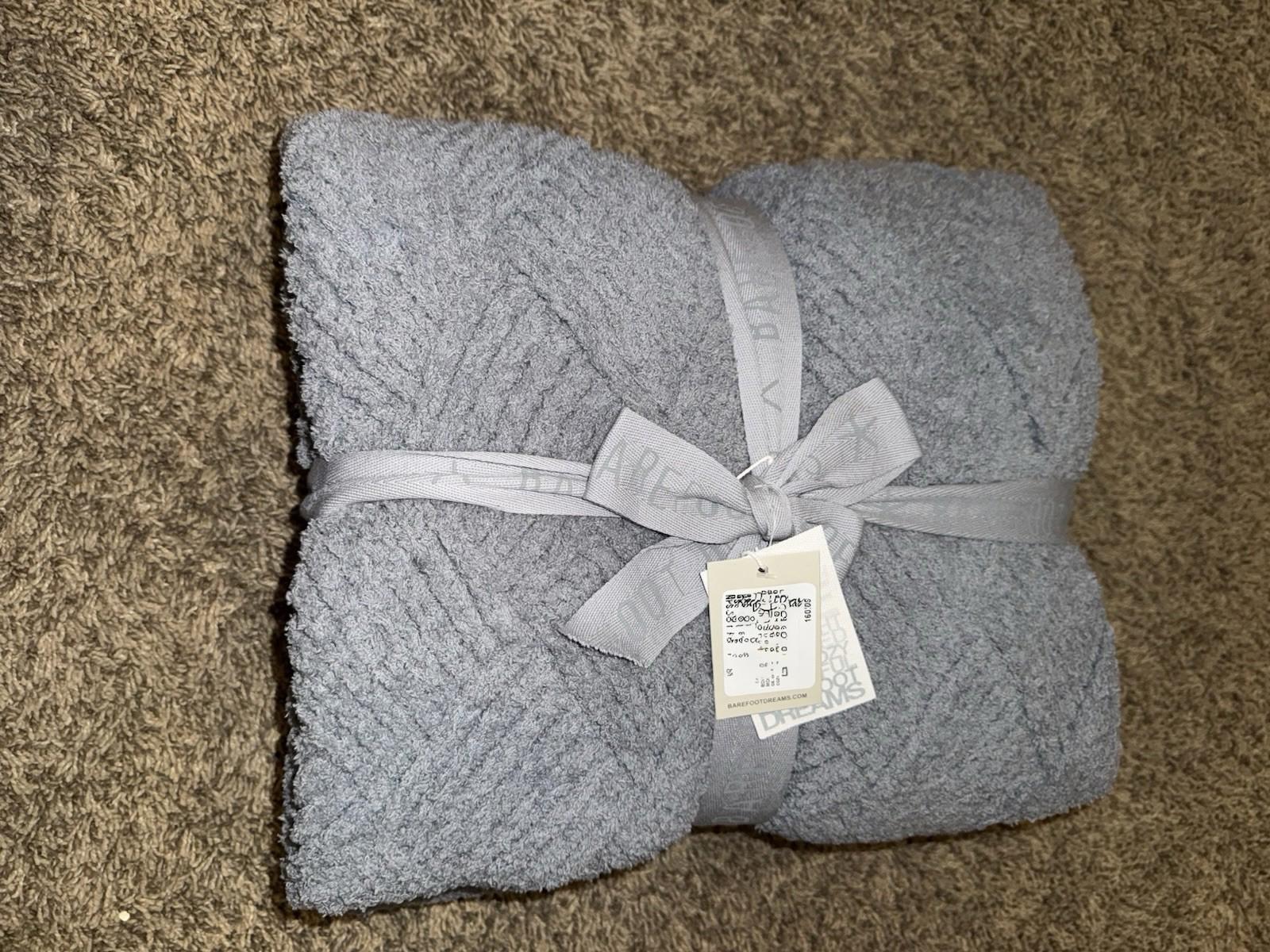 NWT $160 Barefoot Dreams CozyChic Diamond Weave Throw Blanket Gray 45"X60"