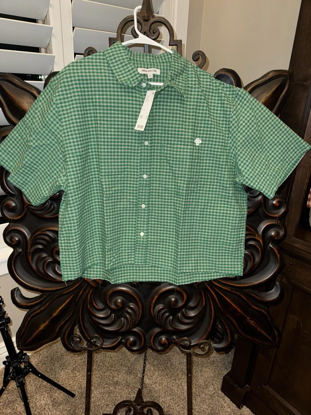 NEW UO Check Pattern Cutoff Oxford Shirt L GREEN. NWT